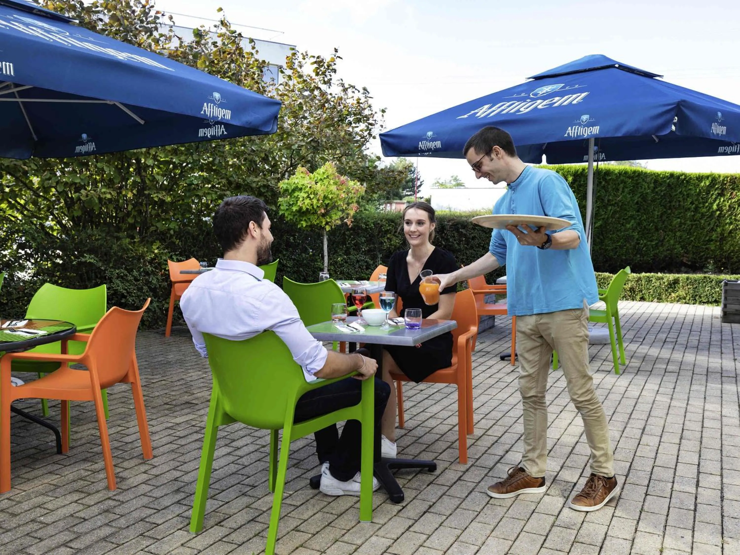 Lounge or bar in Ibis Styles Lille Marcq En Baroeul