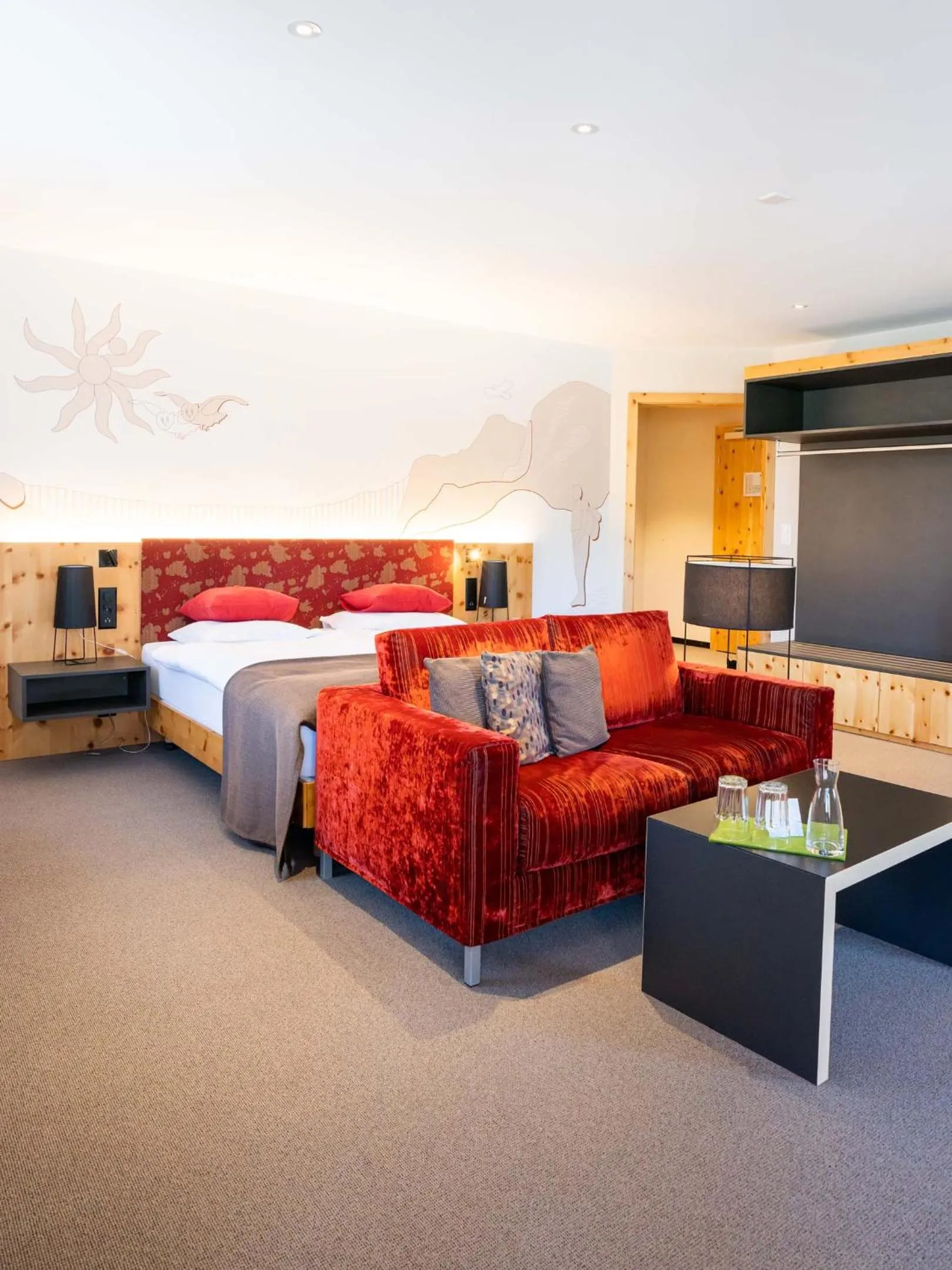 Photo of the whole room, Bed in Sporthotel Pontresina