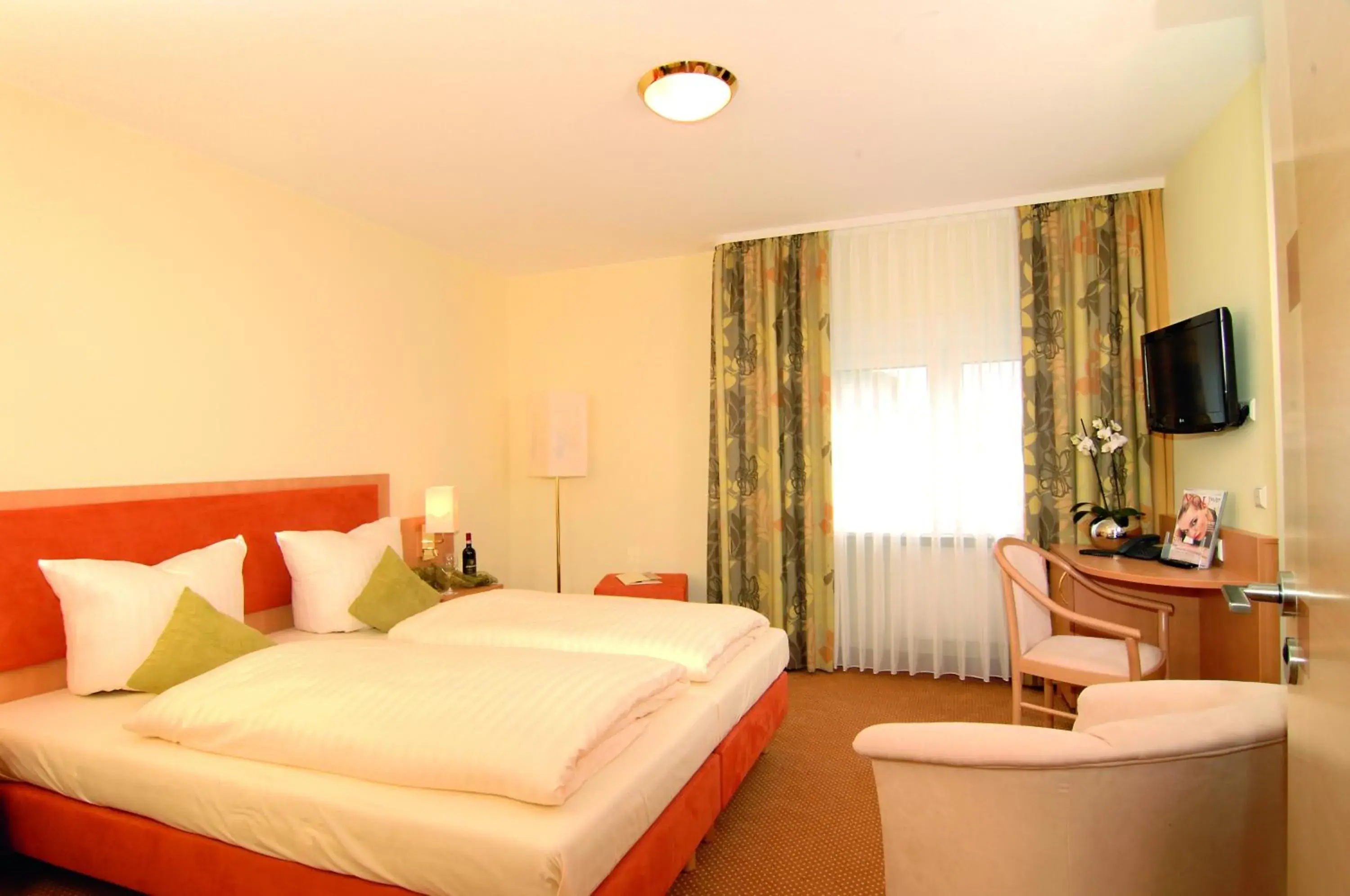 Classic Double Room in WohnGut Koblenz Classic Double Room in WohnGut Koblenz