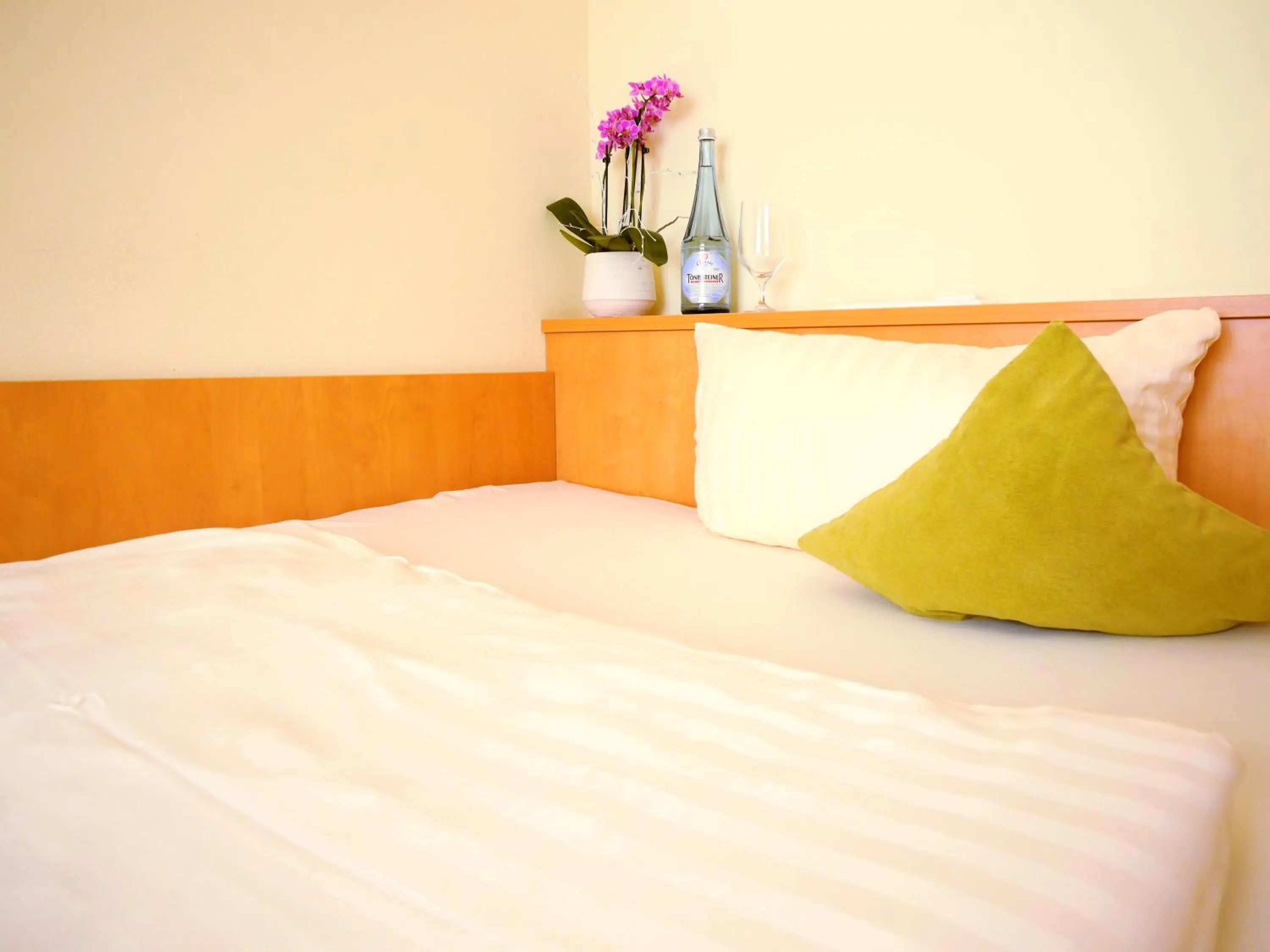 Bed in WohnGut Koblenz