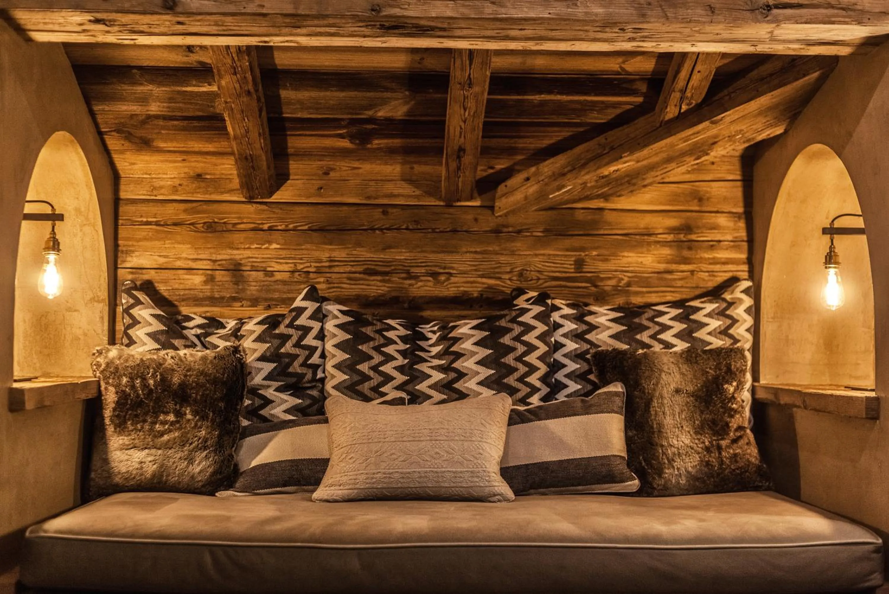 Living room, Bed in BelArosa Suiten & Wellness