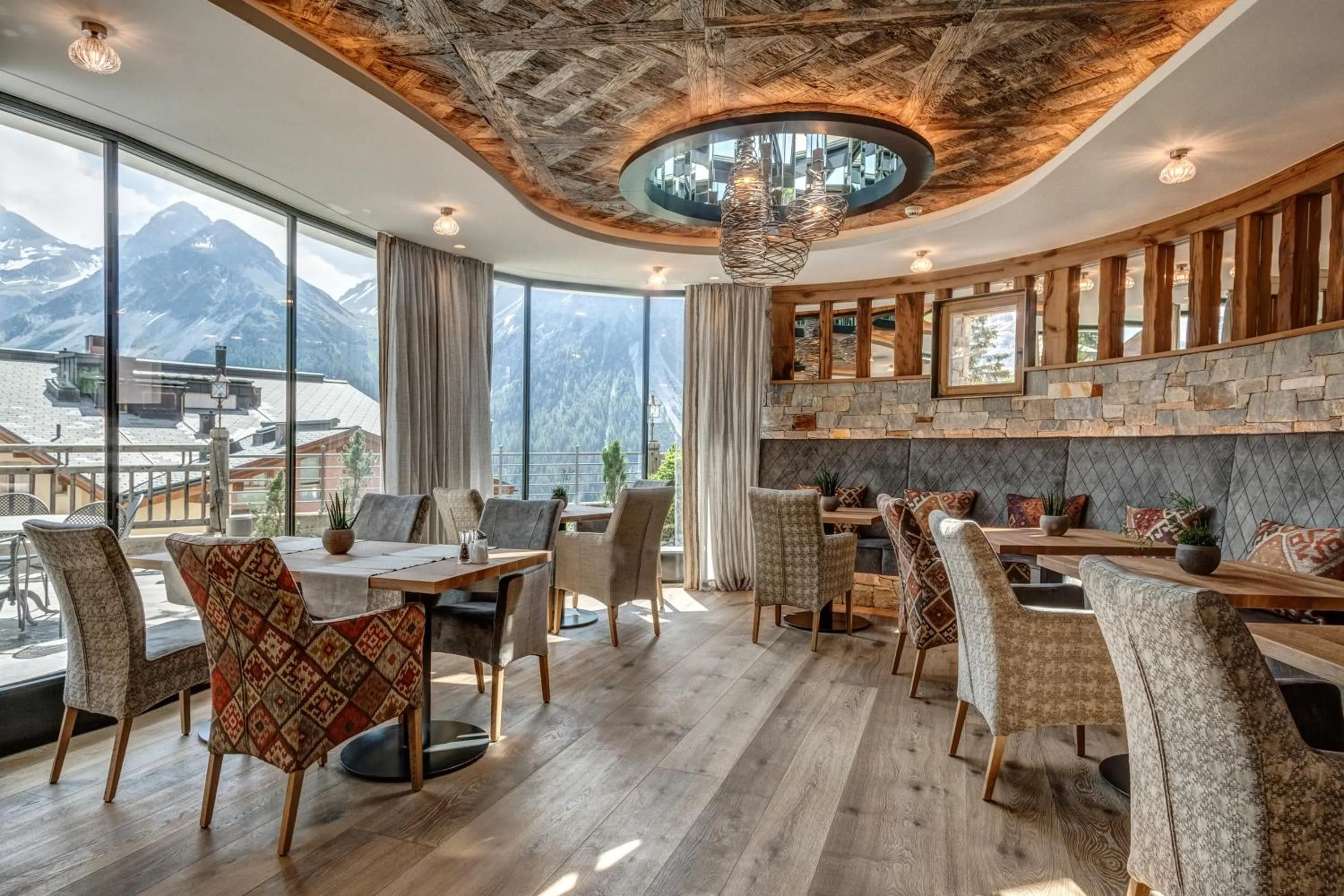 Buffet breakfast in BelArosa Suiten & Wellness