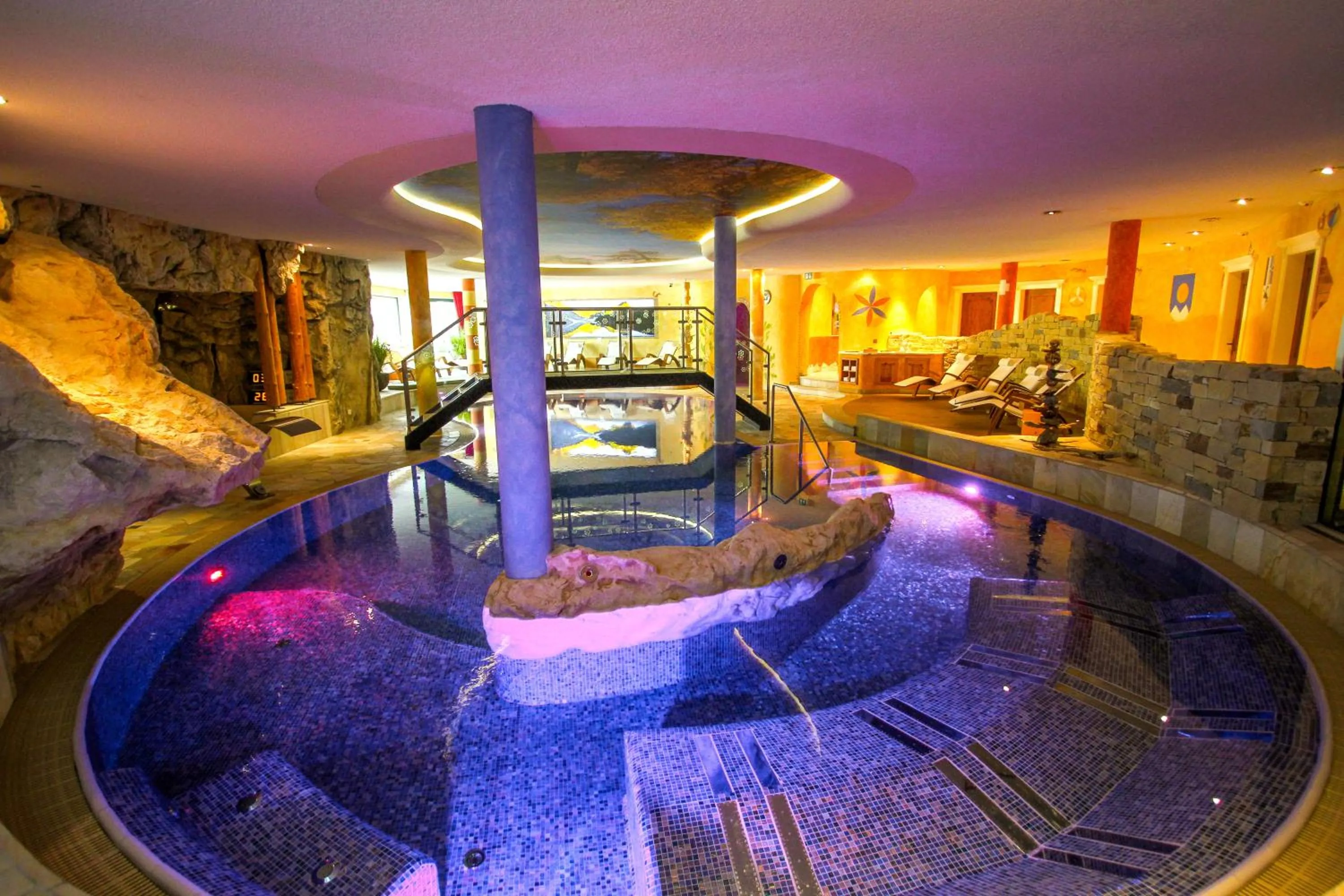 Spa and wellness centre/facilities in BelArosa Suiten & Wellness