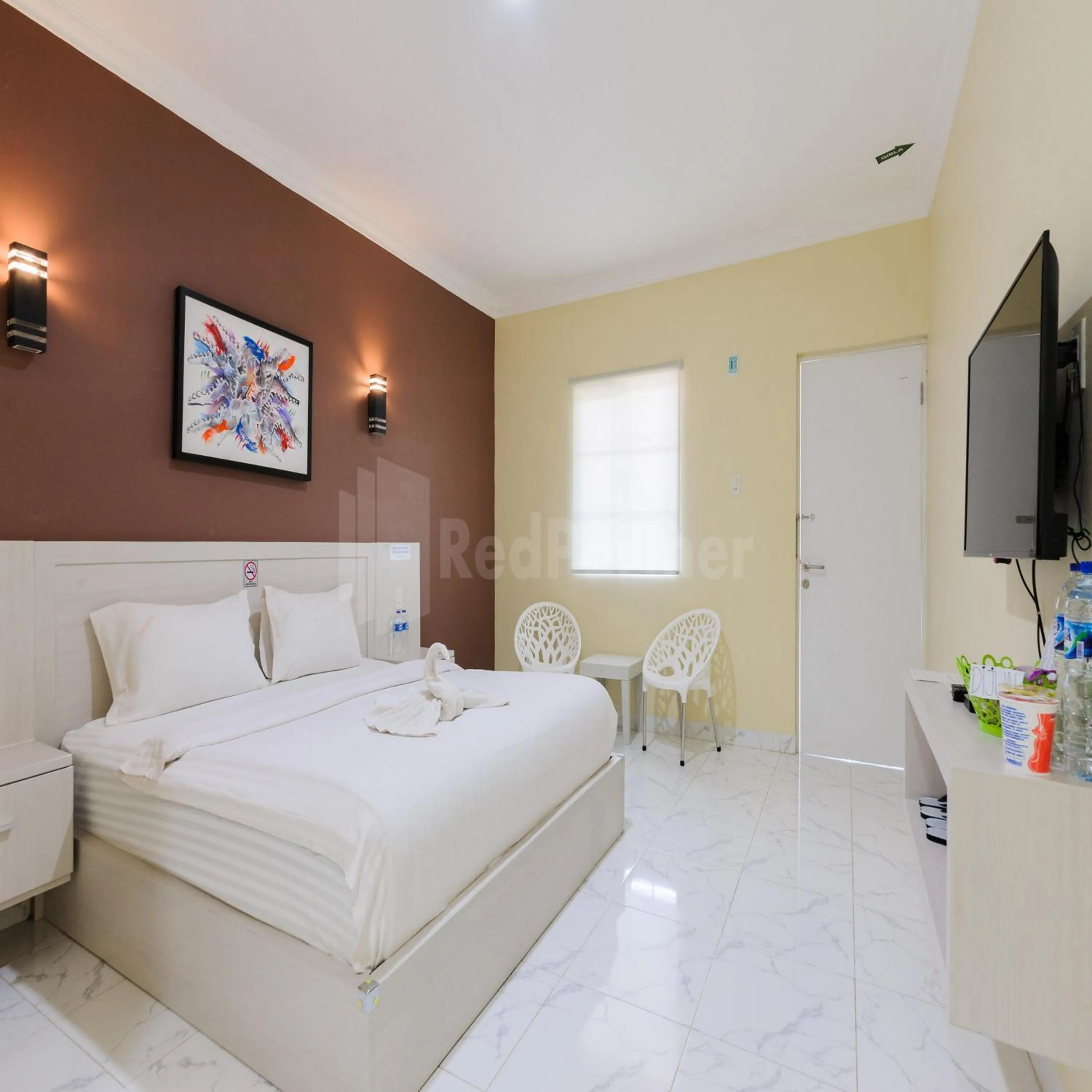 Bedroom, Bed in Hotel 78 Parapat Mitra RedDoorz