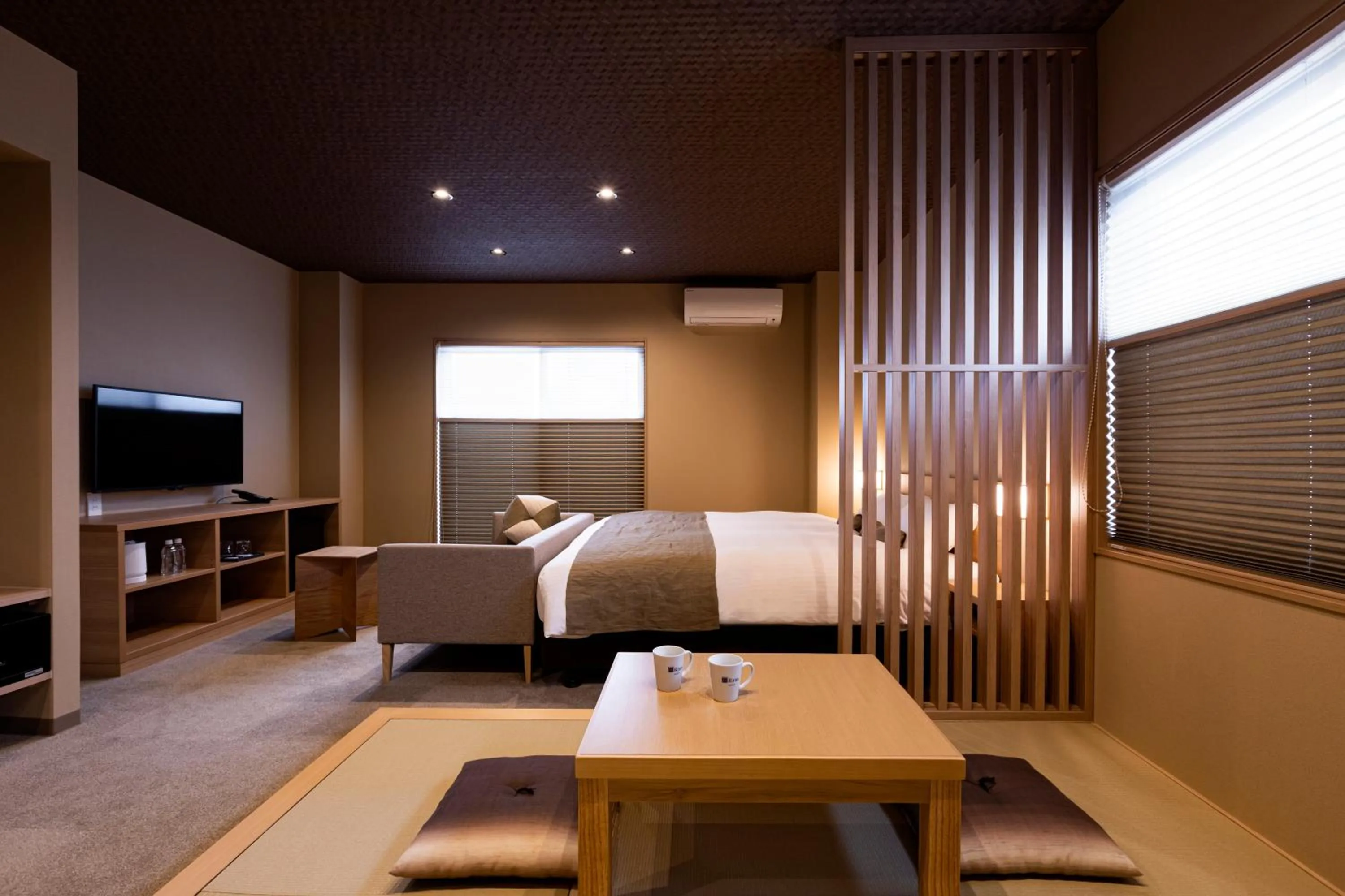 Photo of the whole room, Bed in Rinn Kitagomon