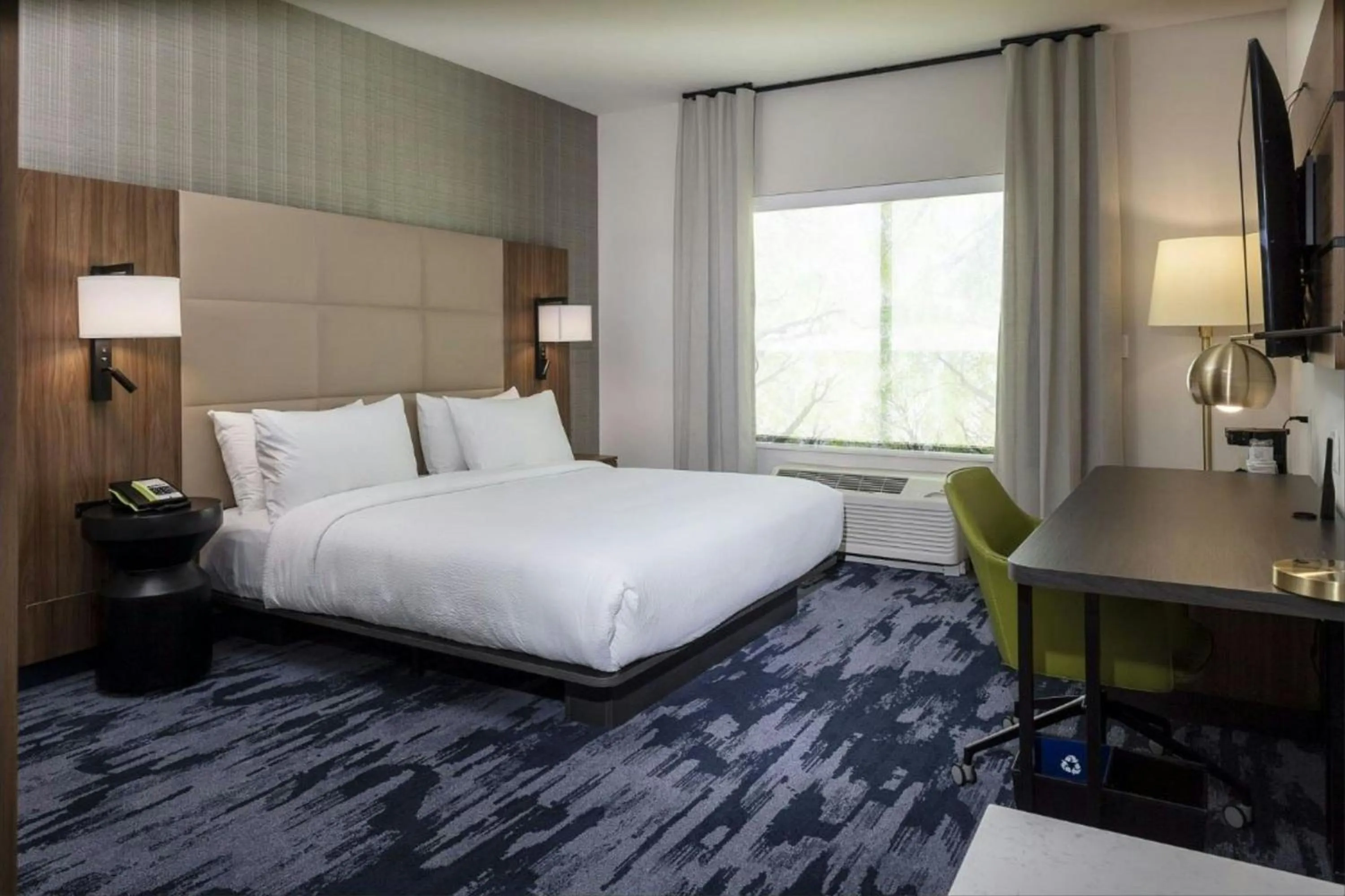 Photo of the whole room, Bed in Fairfield Inn & Suites Monahans