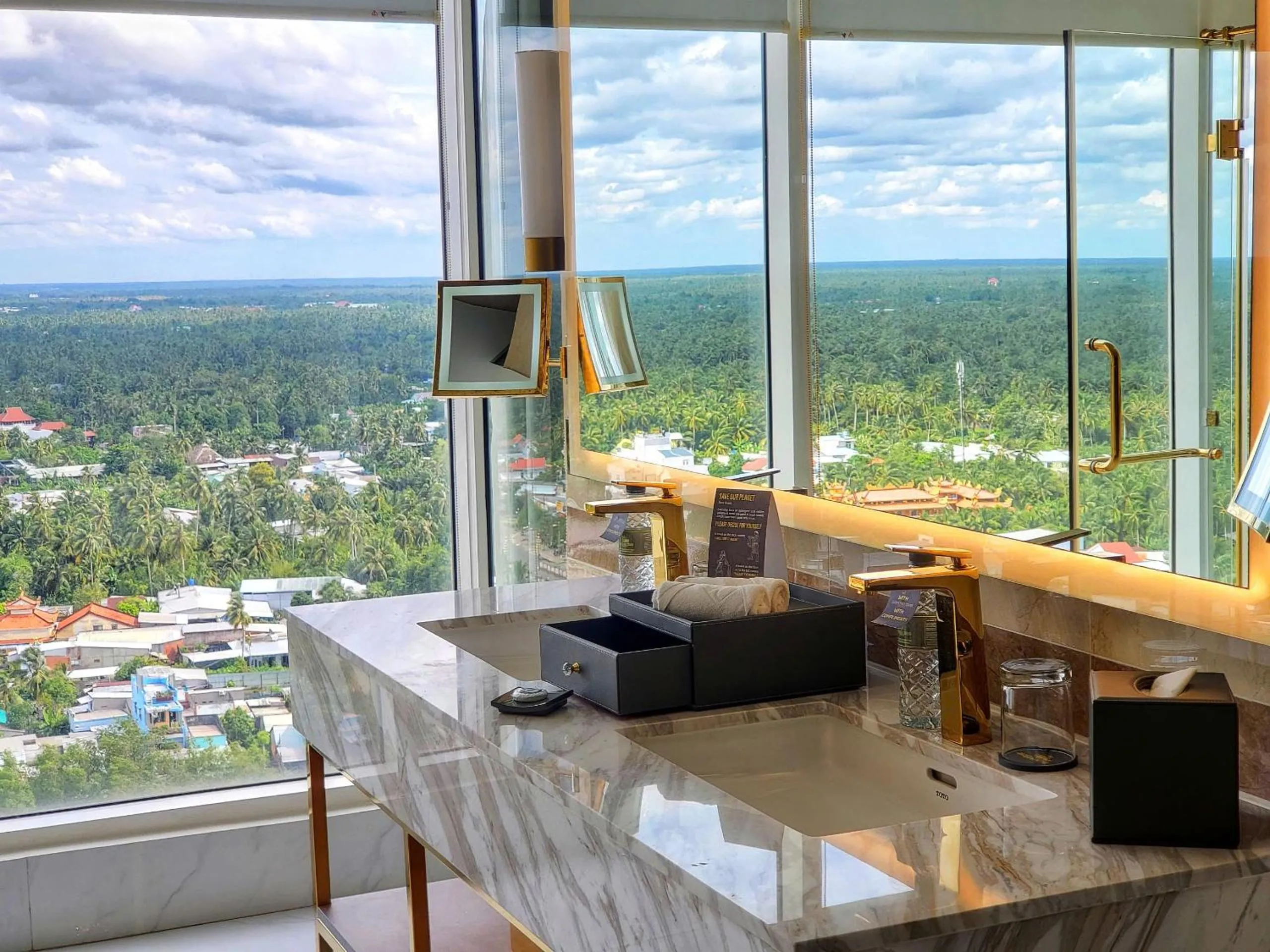 Bathroom in Diamond Stars Ben Tre Hotel