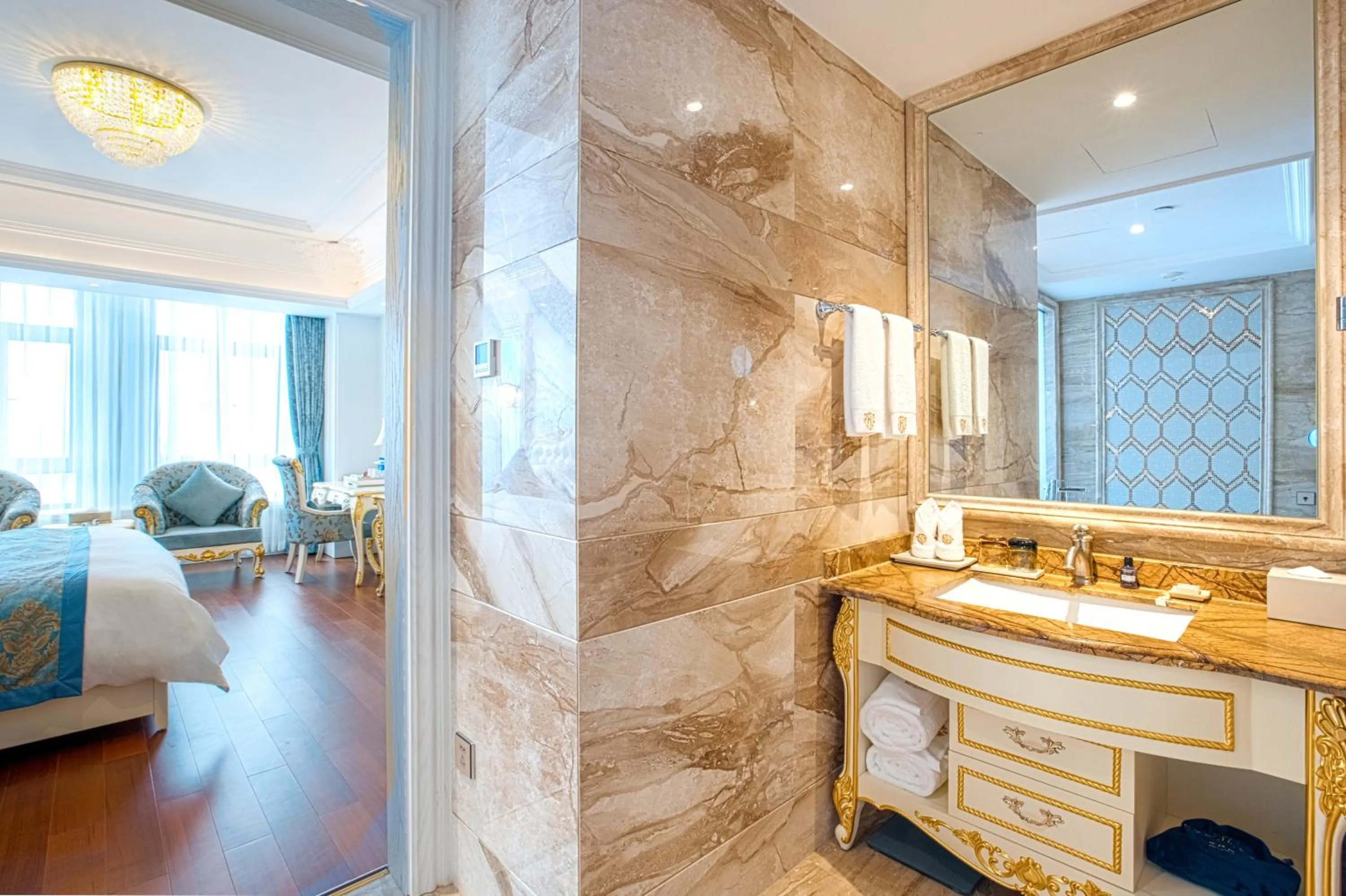 Bathroom in Wyndham Grand Kunming East