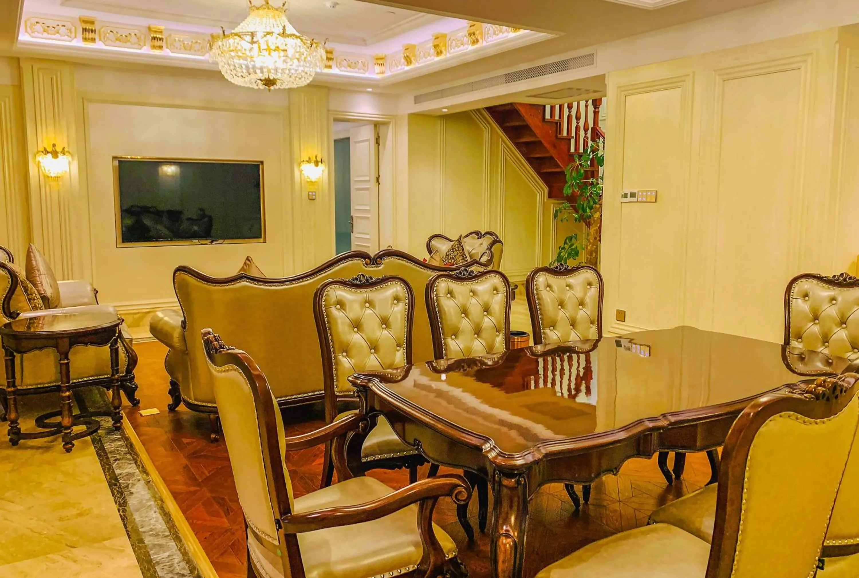 Living room in Wyndham Grand Kunming East