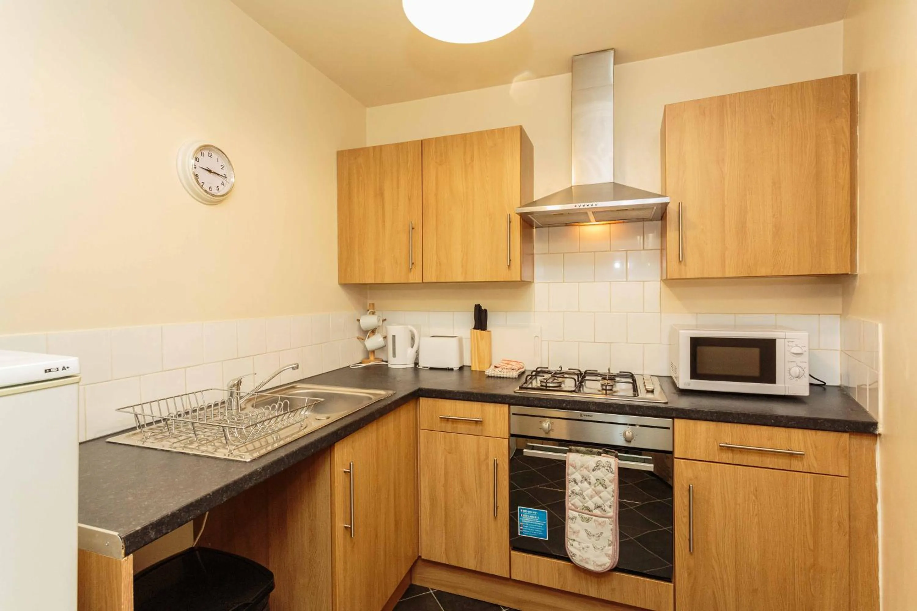 Kitchen or kitchenette in Cherry Property - Pear Suite