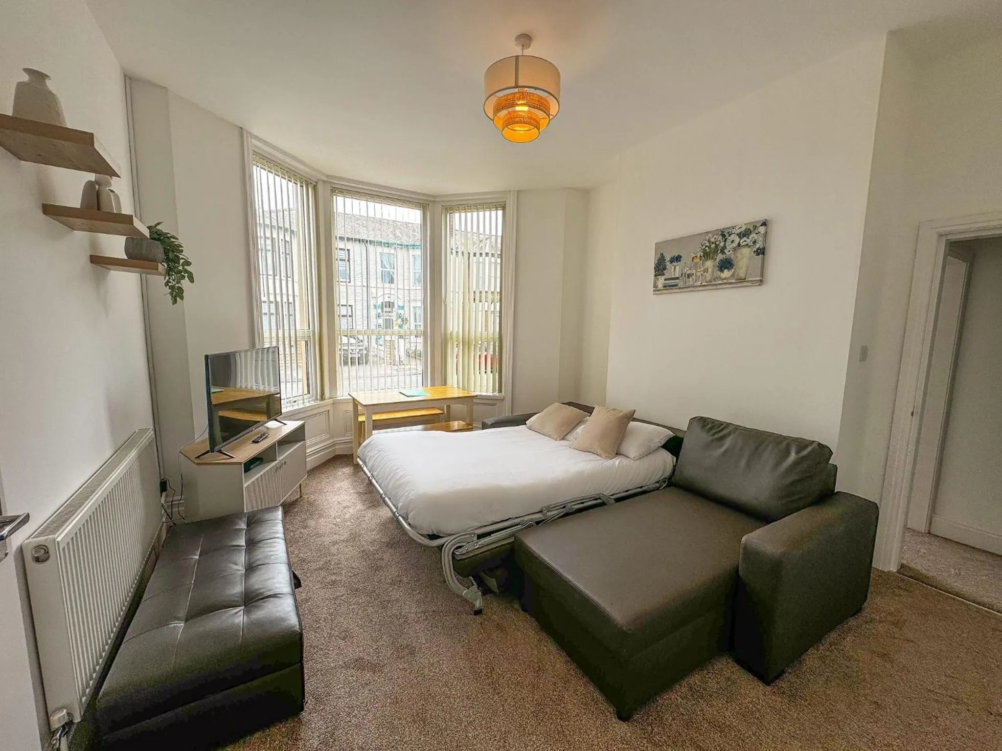 Living room, Bed in Cherry Property - Pear Suite