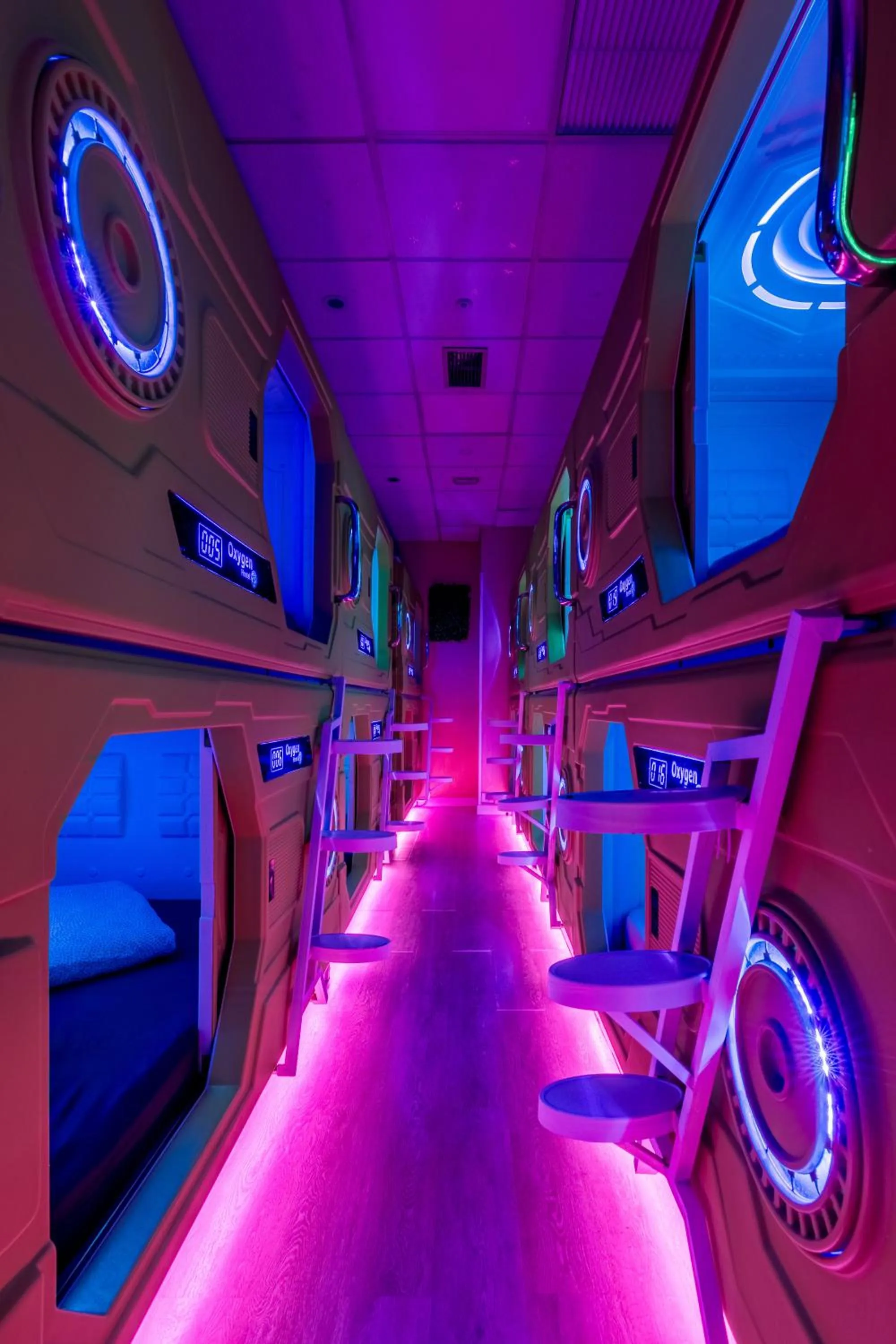 Bedroom in OXYGEN HOSTEL Capsula