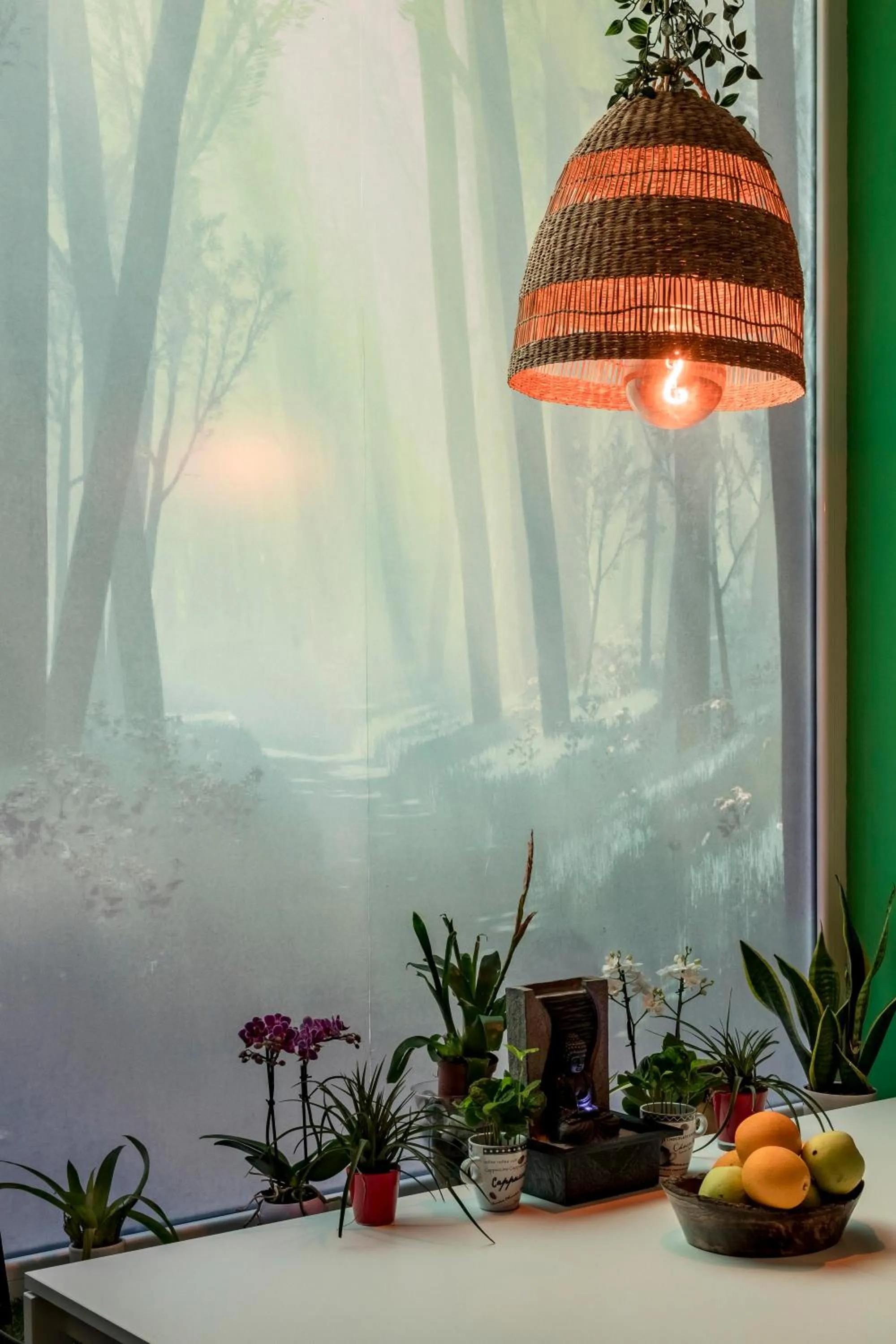 Dining area in OXYGEN HOSTEL Capsula