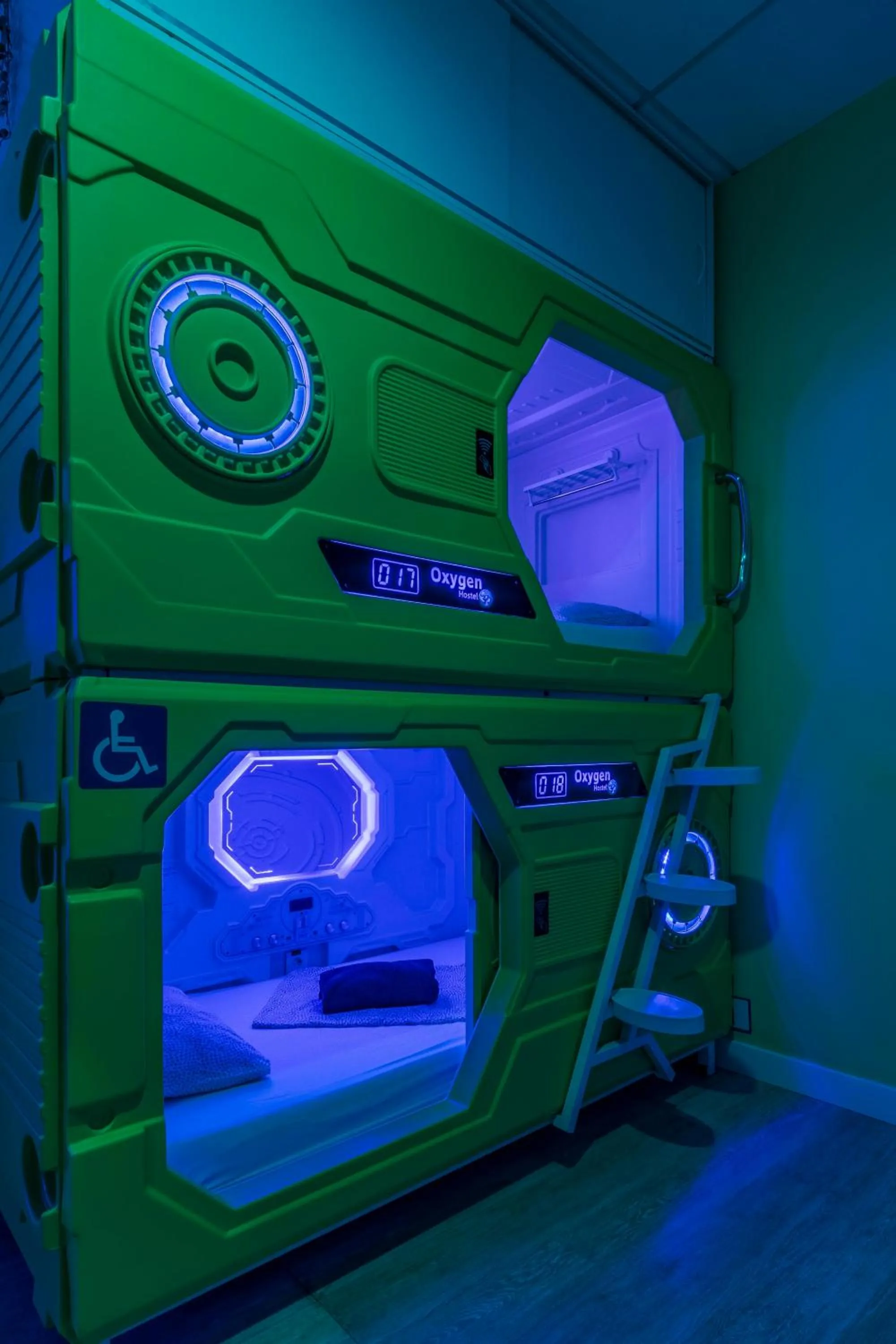 Bedroom in OXYGEN HOSTEL Capsula