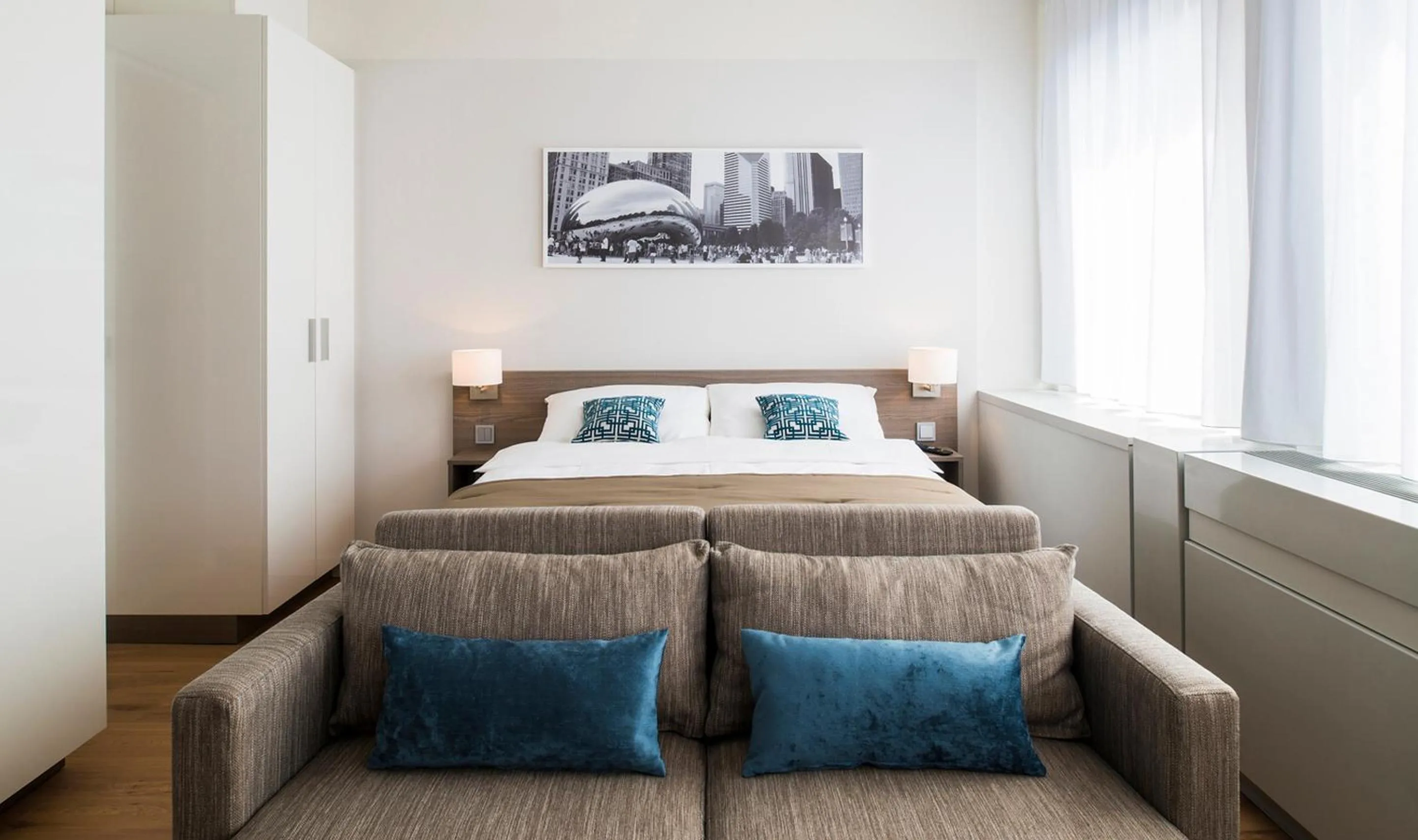 Bed in Brera Serviced Apartments Frankfurt Oper