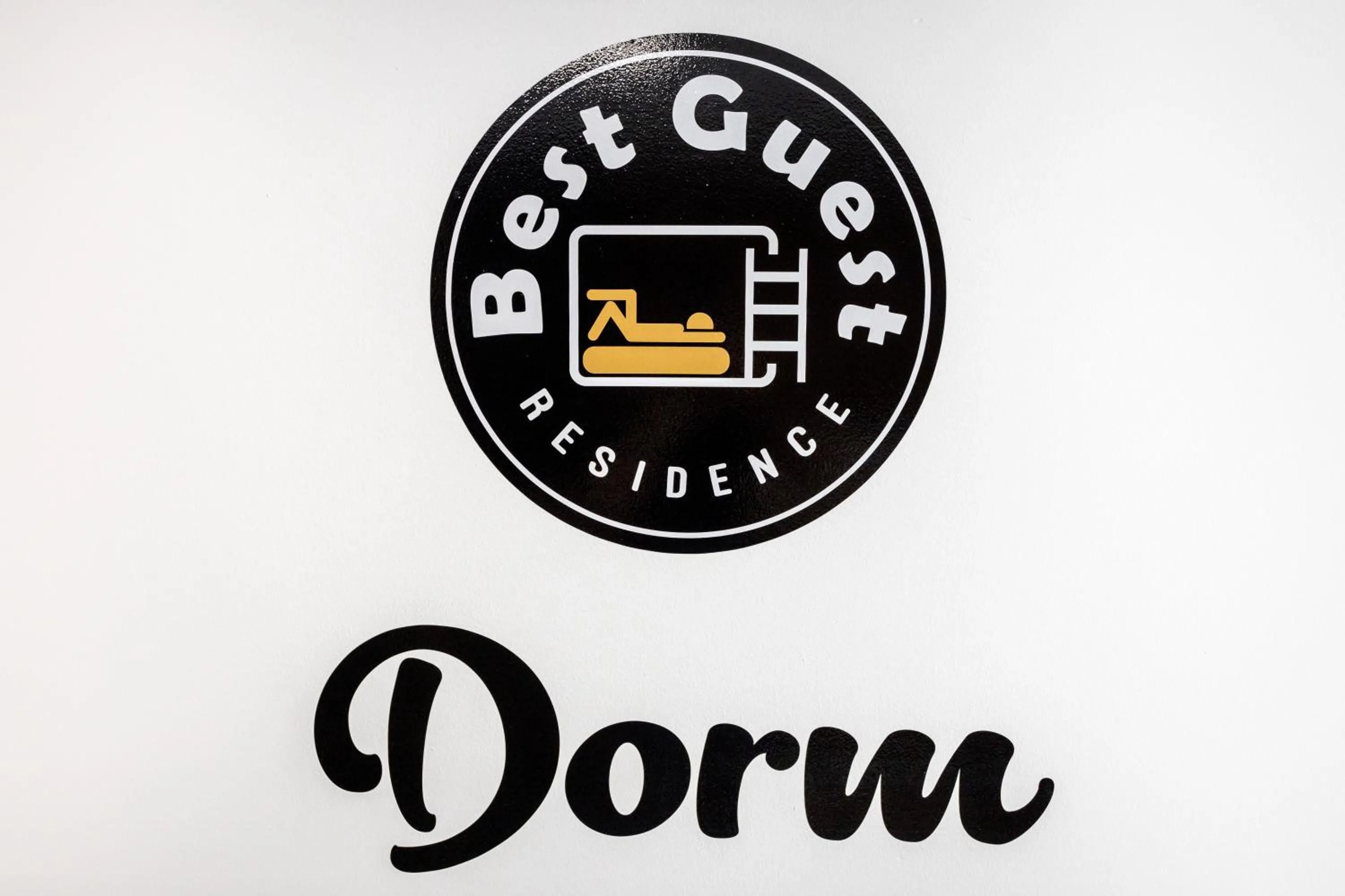 Logo/Certificate/Sign in Best Guest Residence