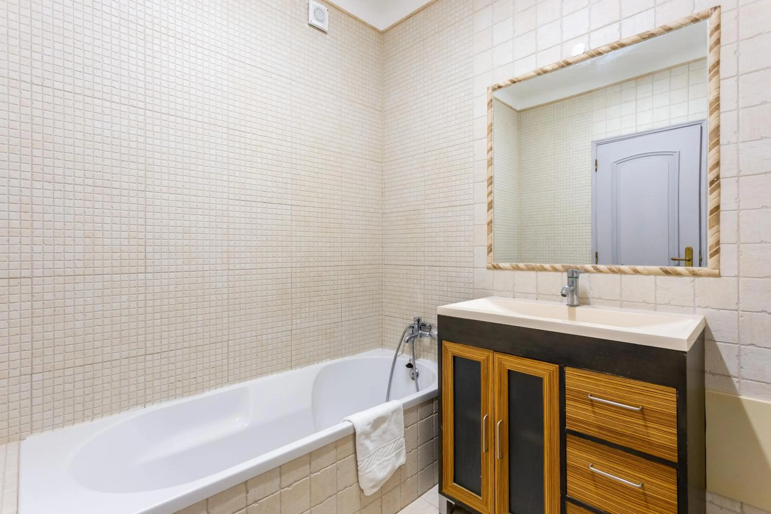 Bathroom in Best Guest Residence