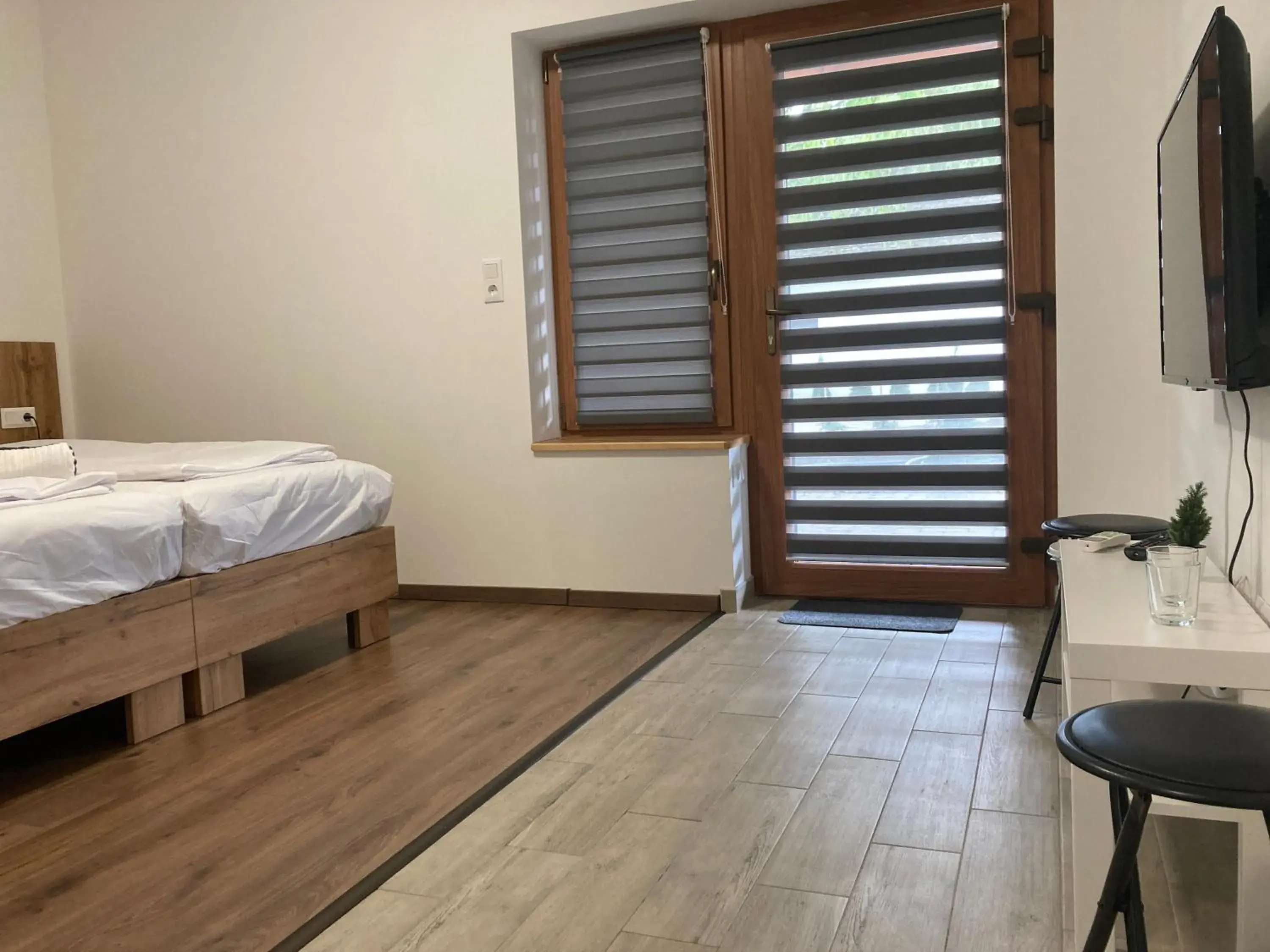 Double or Twin Room with Terrace in Platán Panzió Double or Twin Room with Terrace in Platán Panzió