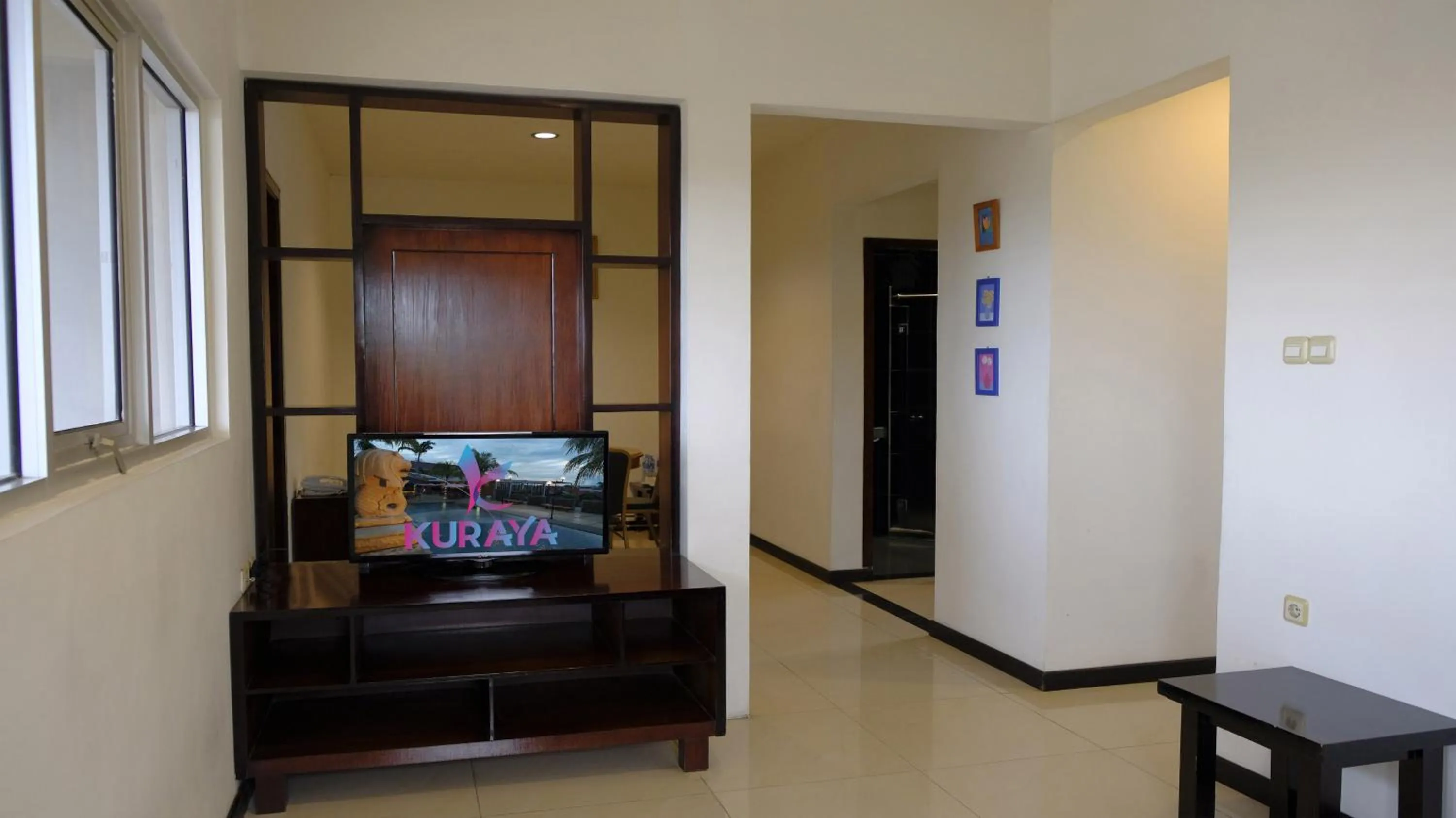 TV and multimedia in Kuraya Hotel Residence
