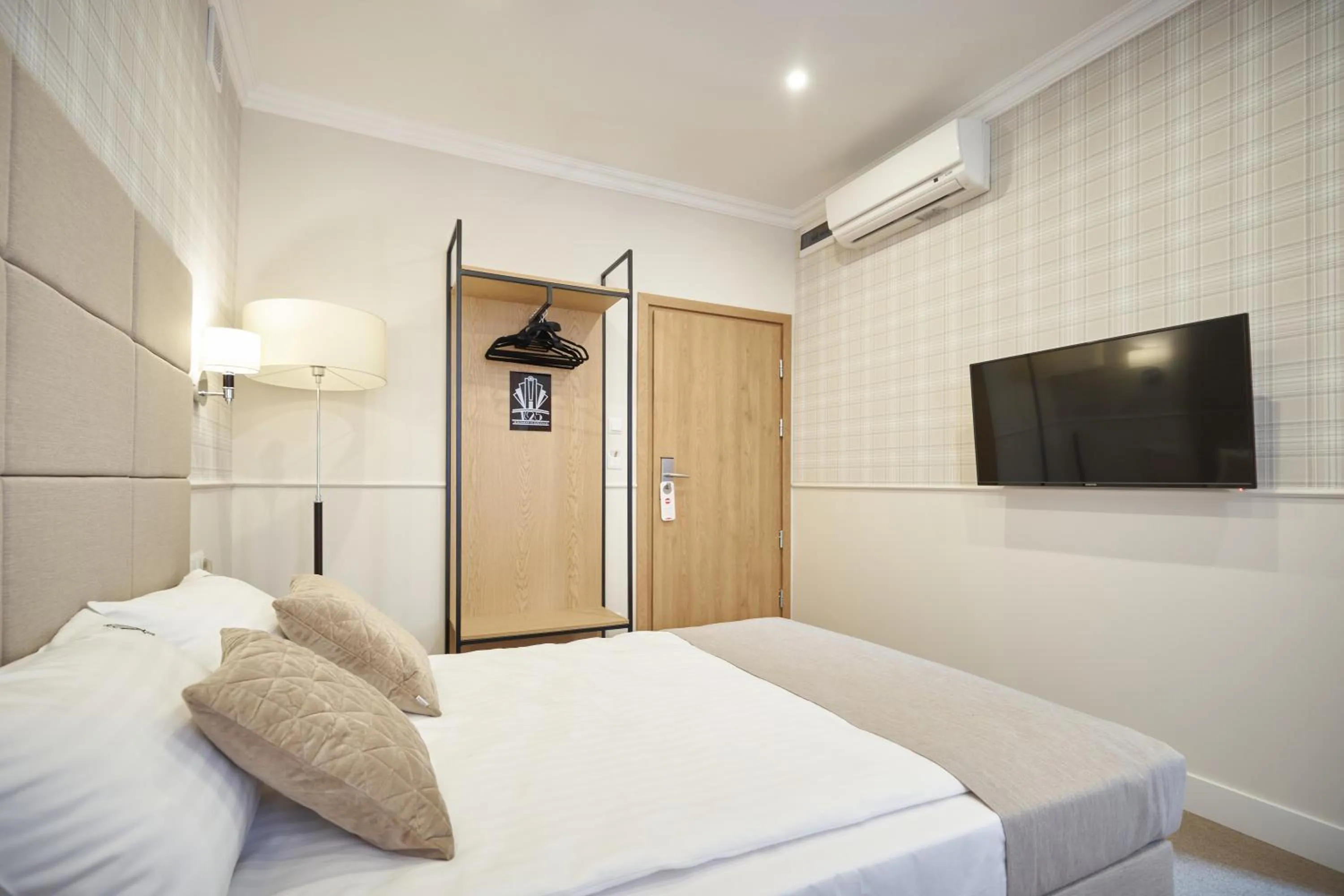 Photo of the whole room, Bed in Apartamenty Klasztorna 25