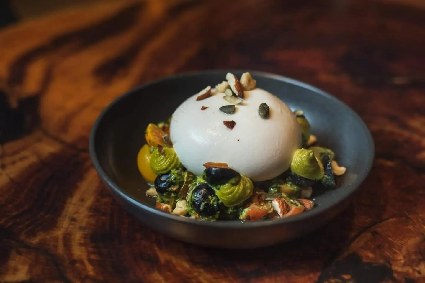 Restaurant/places to eat in Mana Sleep & Spa