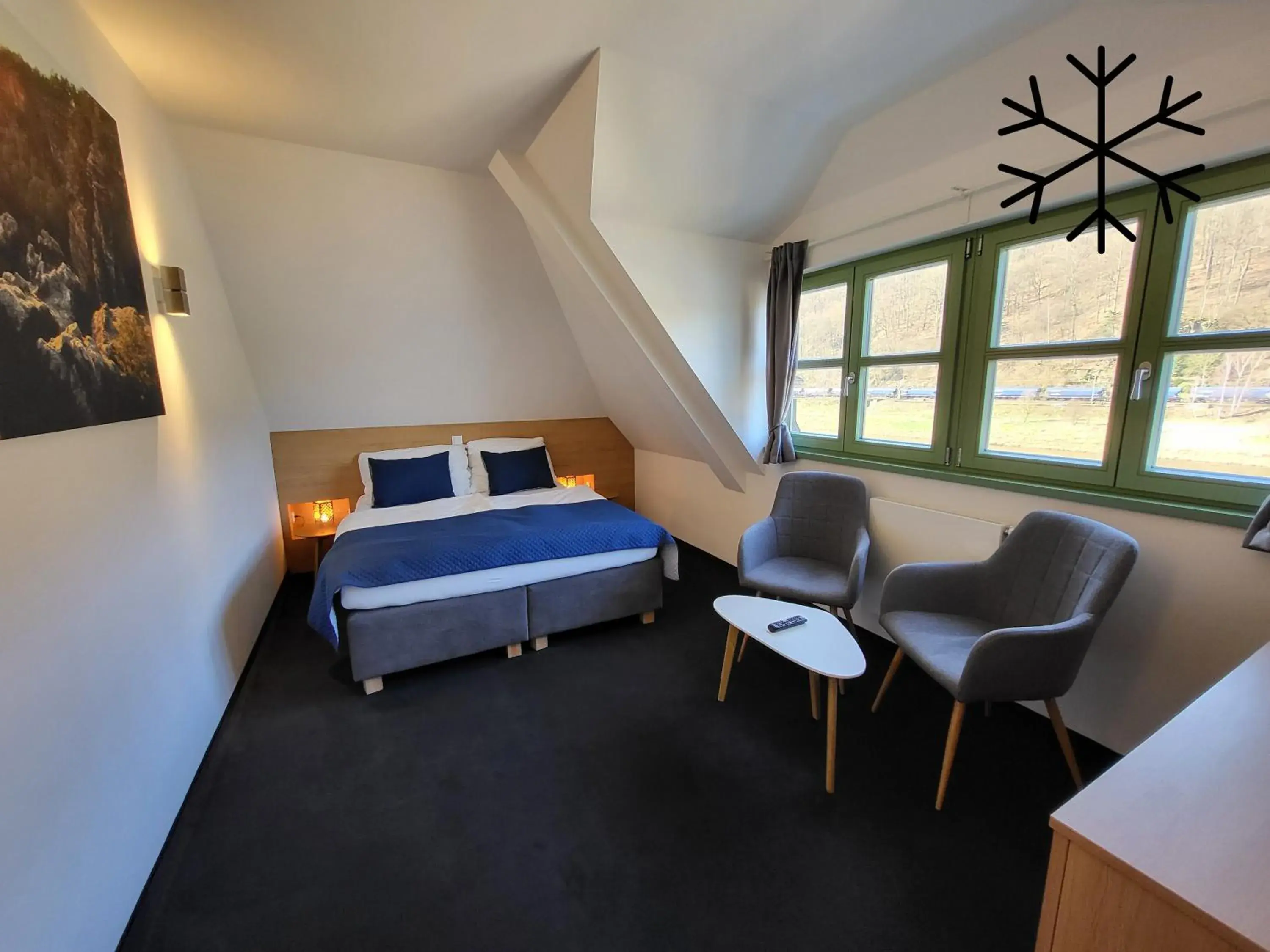 Superior Double or Twin Room in Pension Jitřenka Hřensko - Breakfast Included & Free Parking Superior Double or Twin Room in Pension Jitřenka Hřensko - Breakfast Included & Free Parking