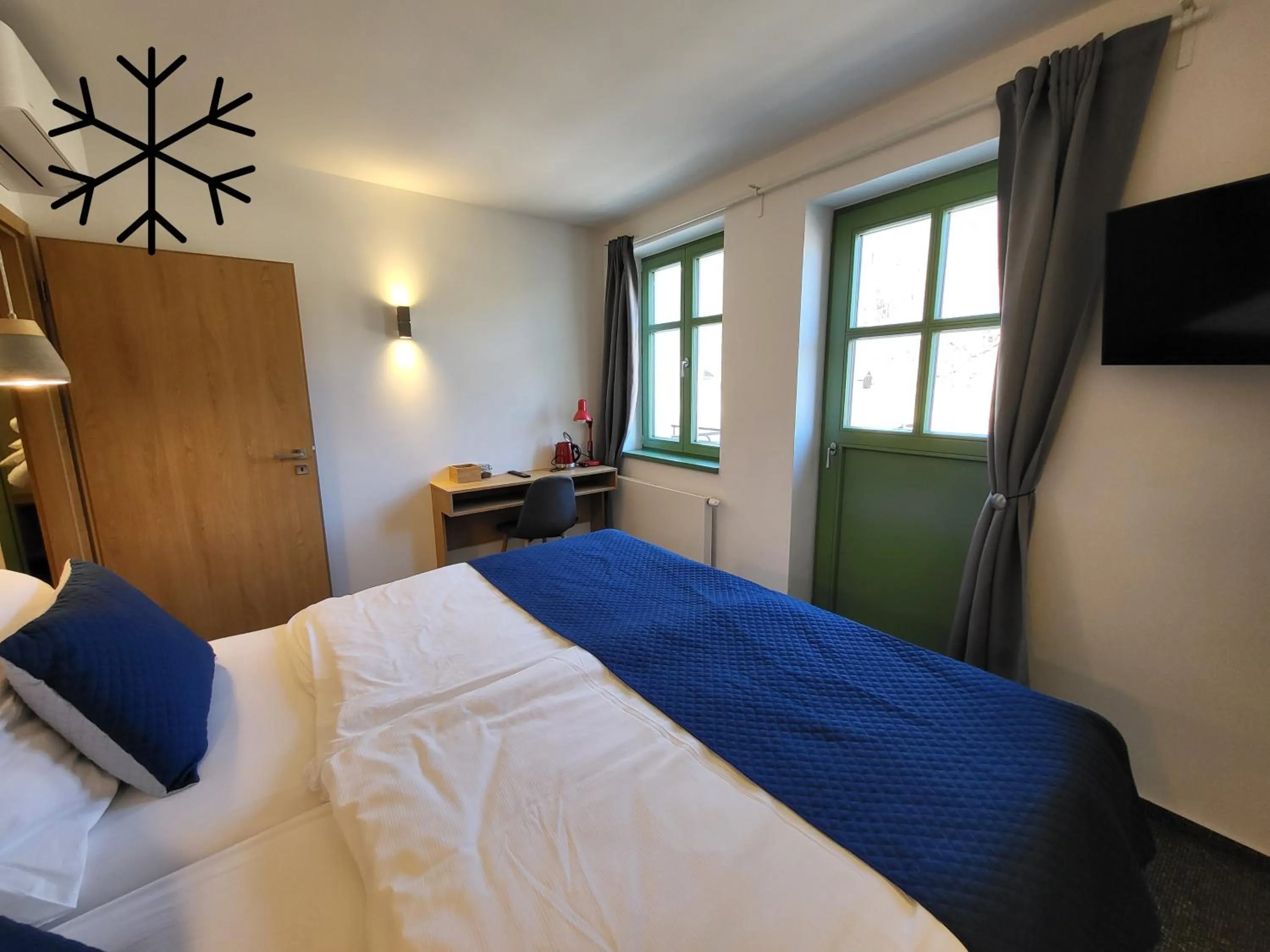 Photo of the whole room, Bed in Pension Jitřenka Hřensko - Breakfast Included & Free Parking