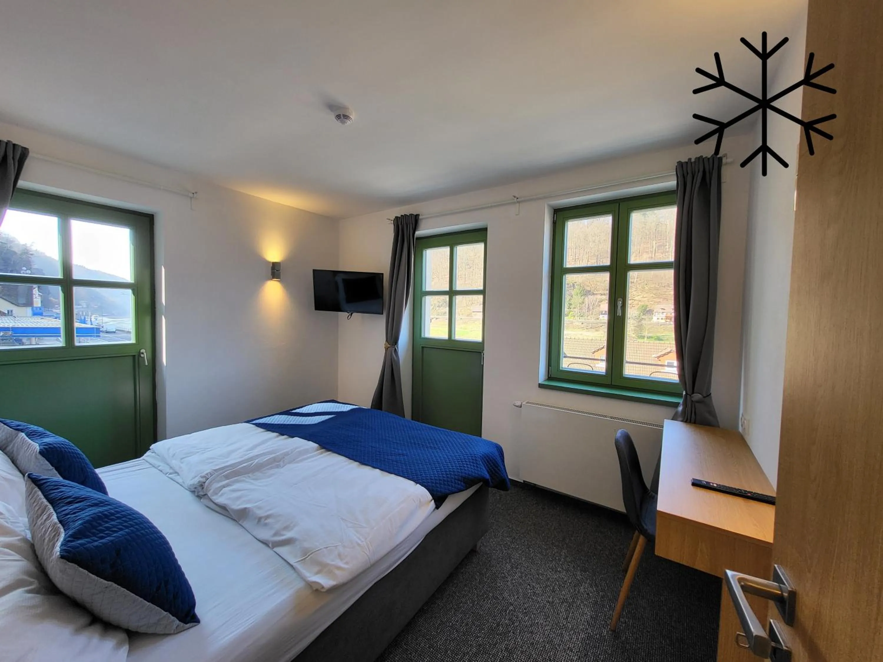 Balcony/Terrace, Bed in Pension Jitřenka Hřensko - Breakfast Included & Free Parking