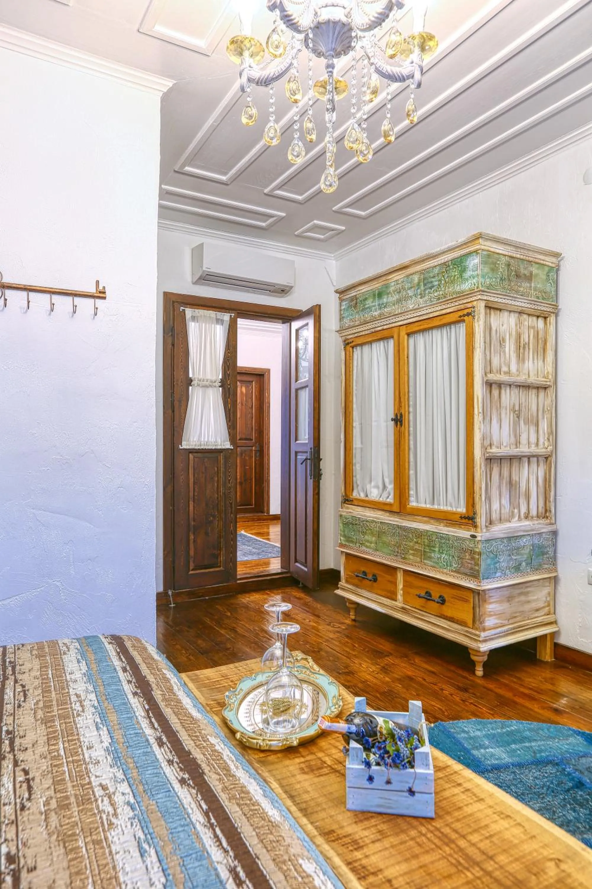 Bed in Trilye Bay C Konak