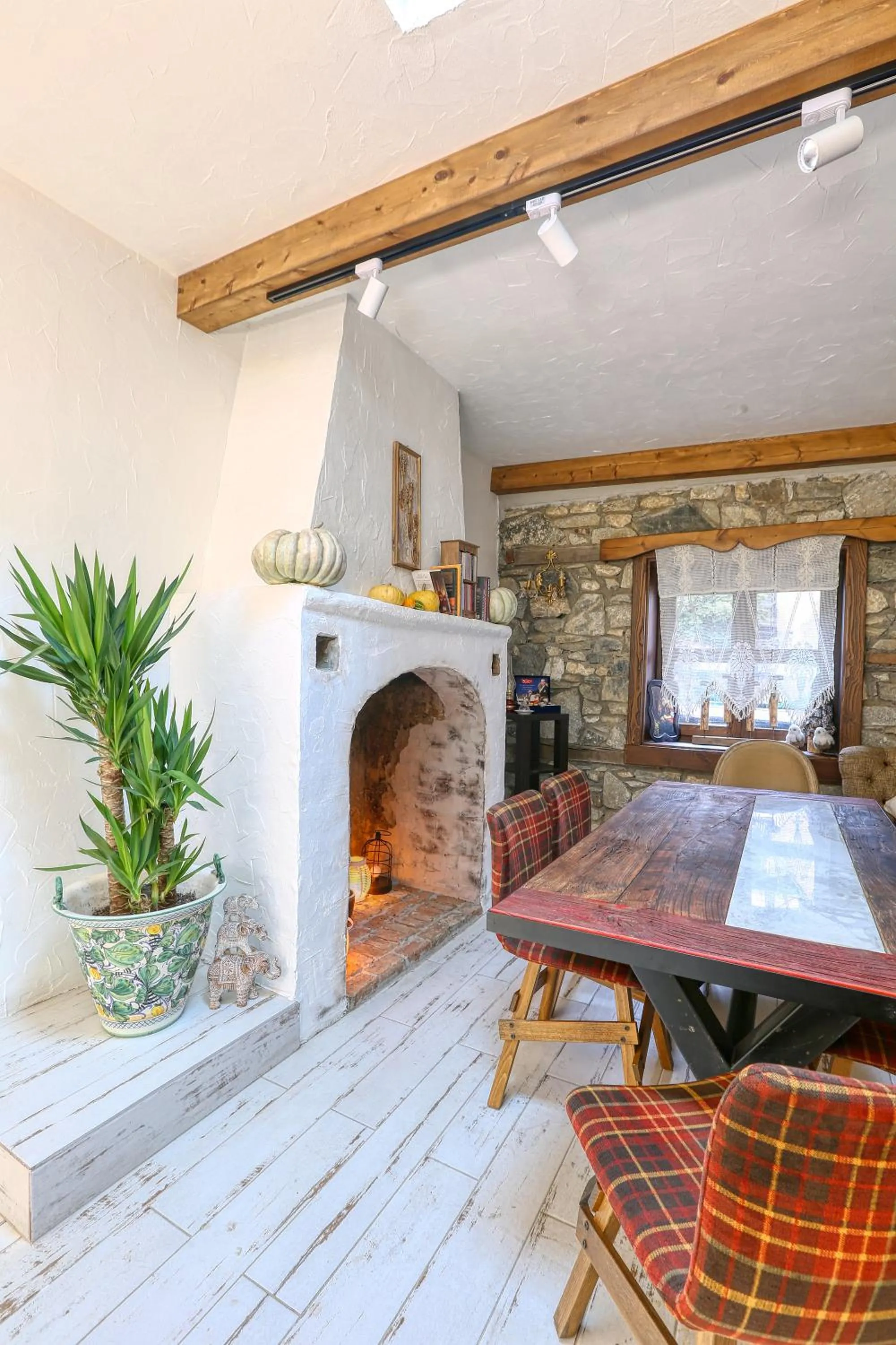 Dining area in Trilye Bay C Konak