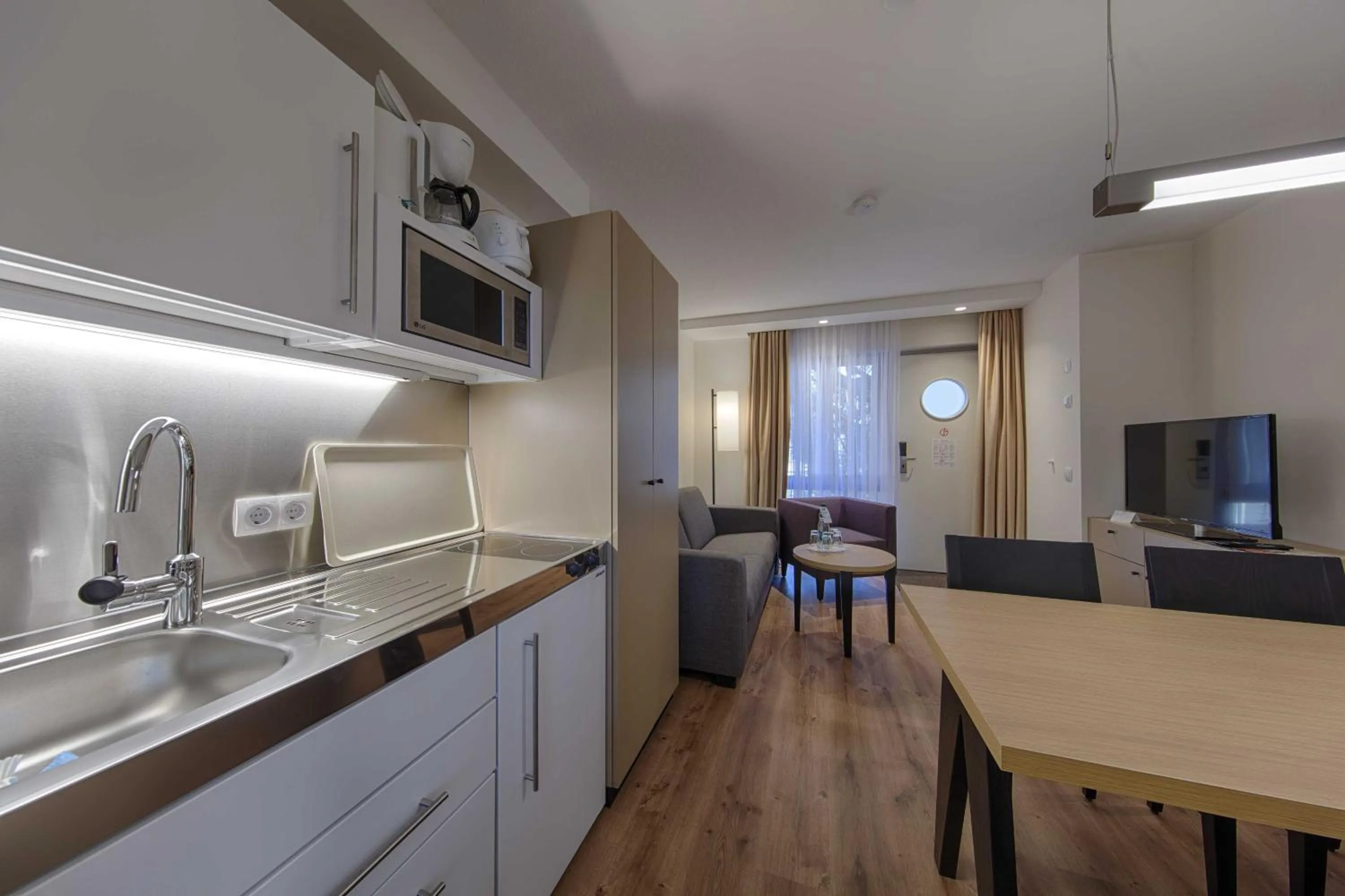 Kitchen or kitchenette in Aquamaris Strandresidenz Rügen