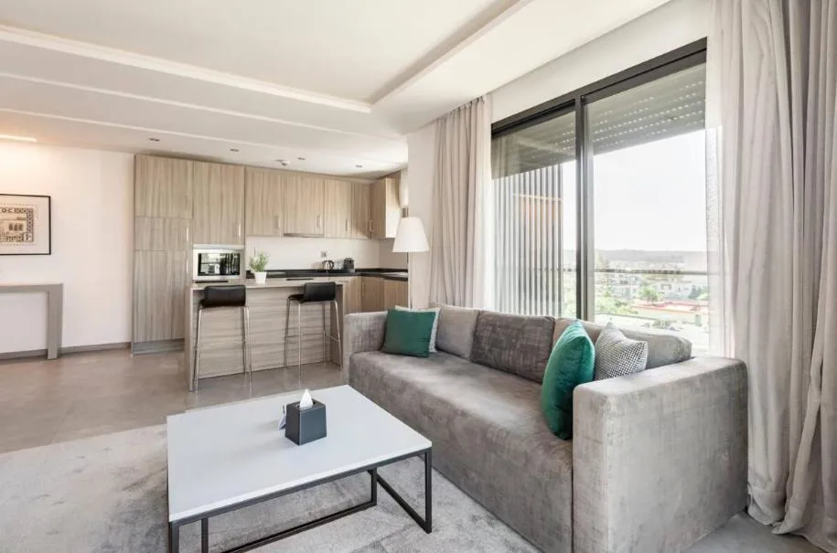 Kitchen or kitchenette in Makass Appart Hotel