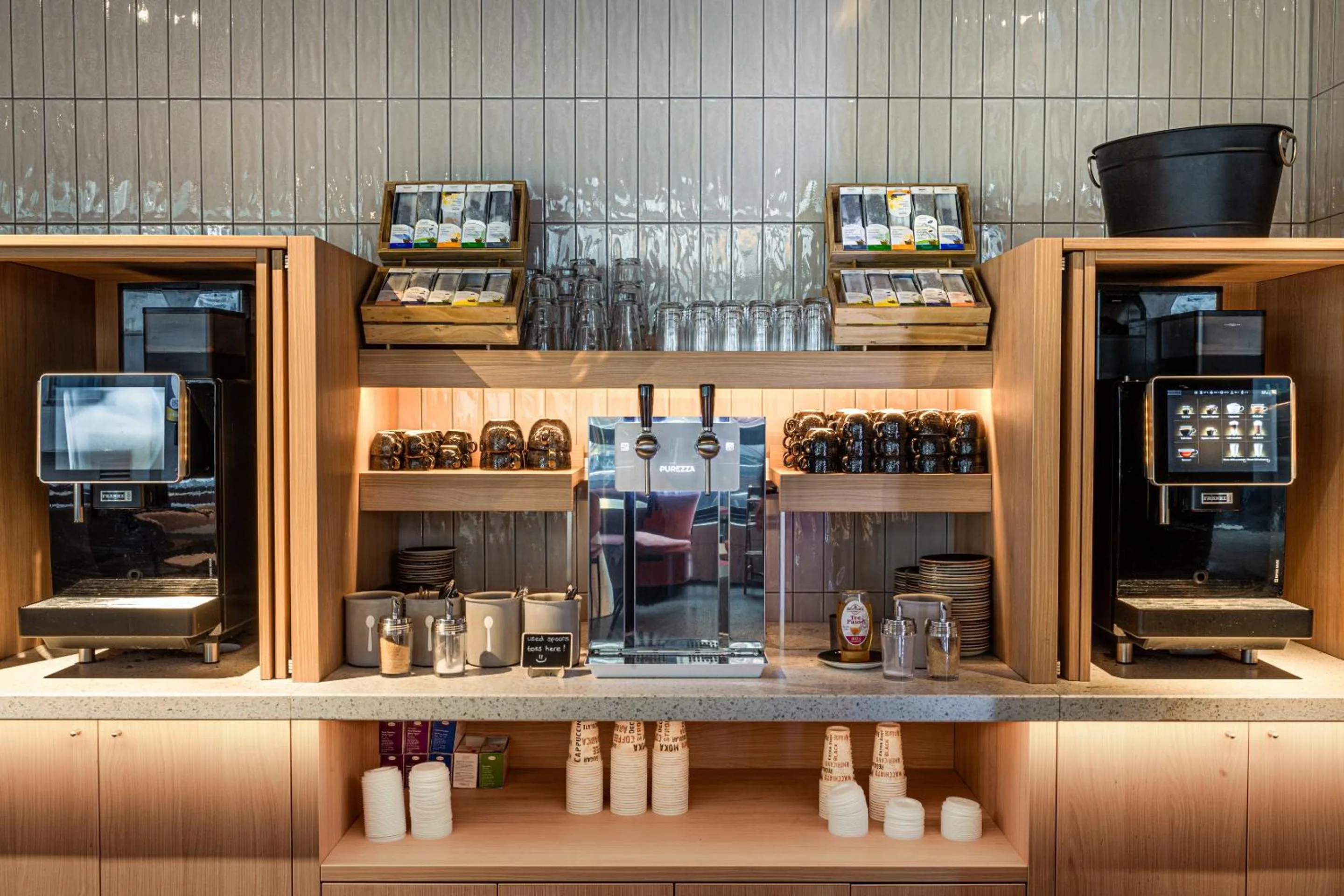 Coffee/tea facilities in URBAN LOFT Cologne