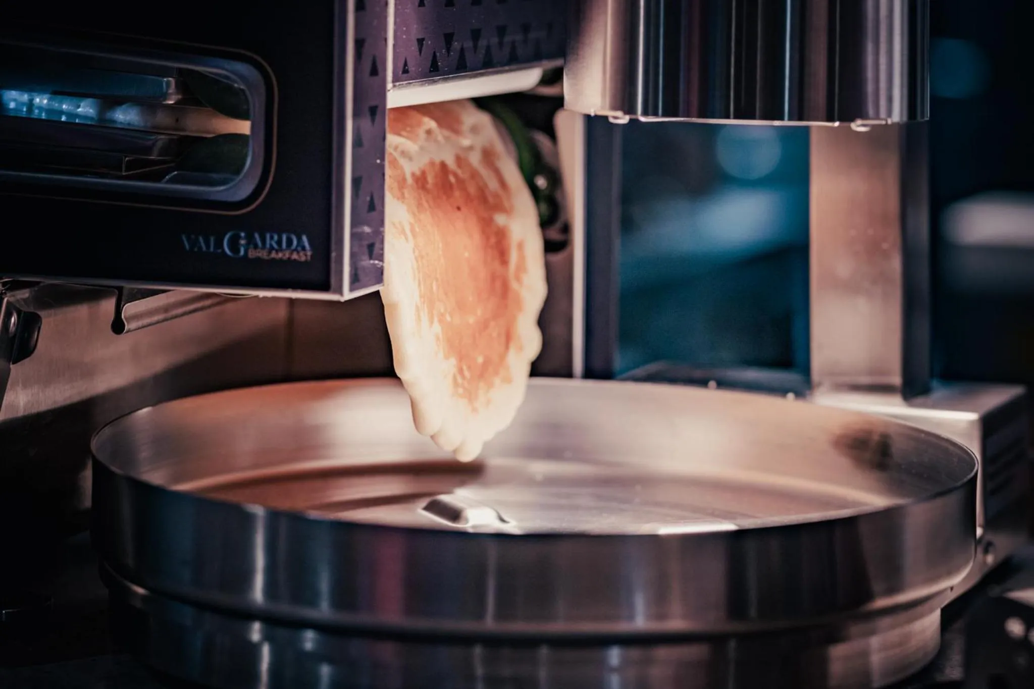 Buffet breakfast in URBAN LOFT Cologne