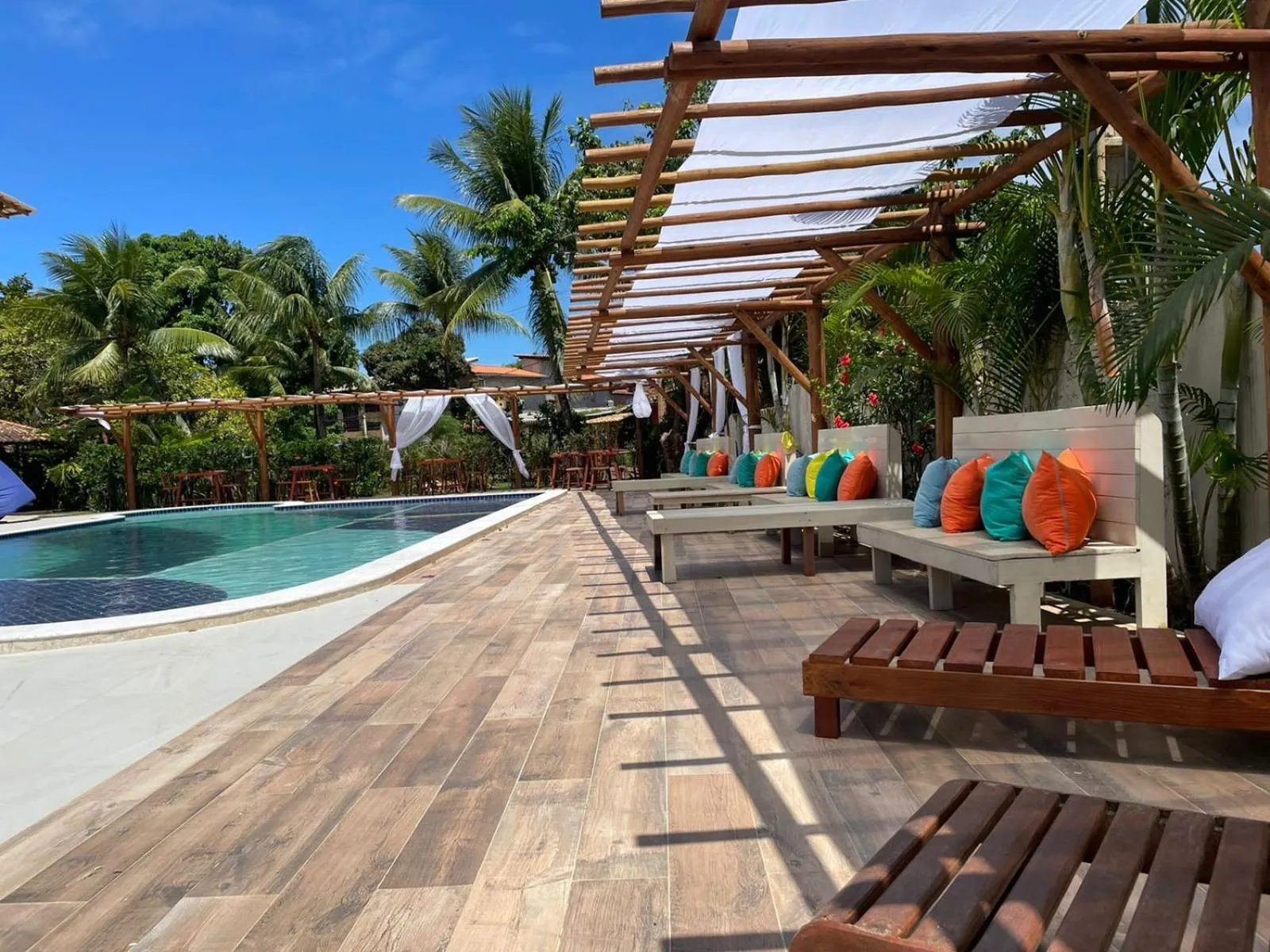 Swimming pool in Pousada Terra Mar Way