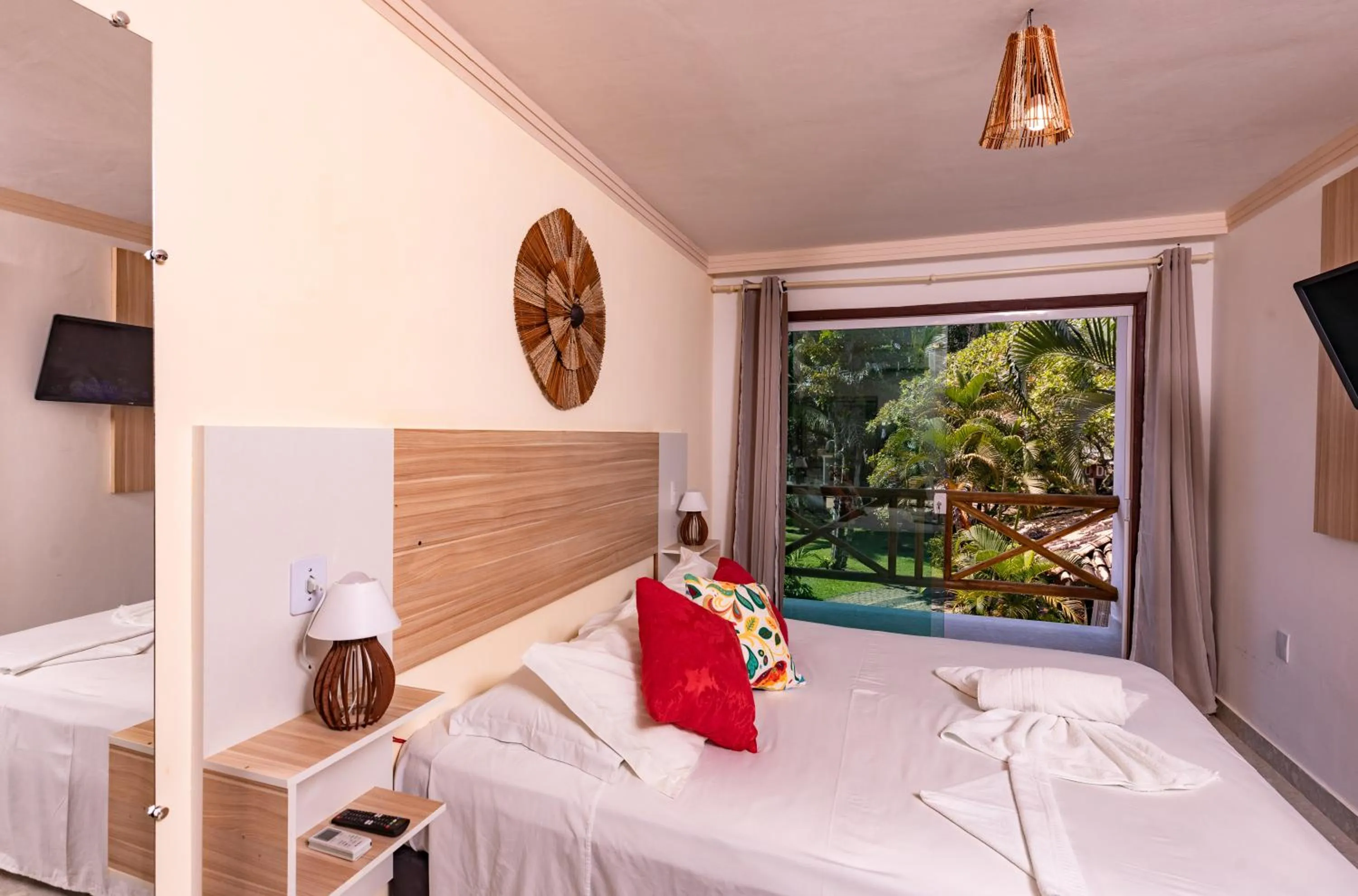 View (from property/room), Bed in Pousada Terra Mar Way