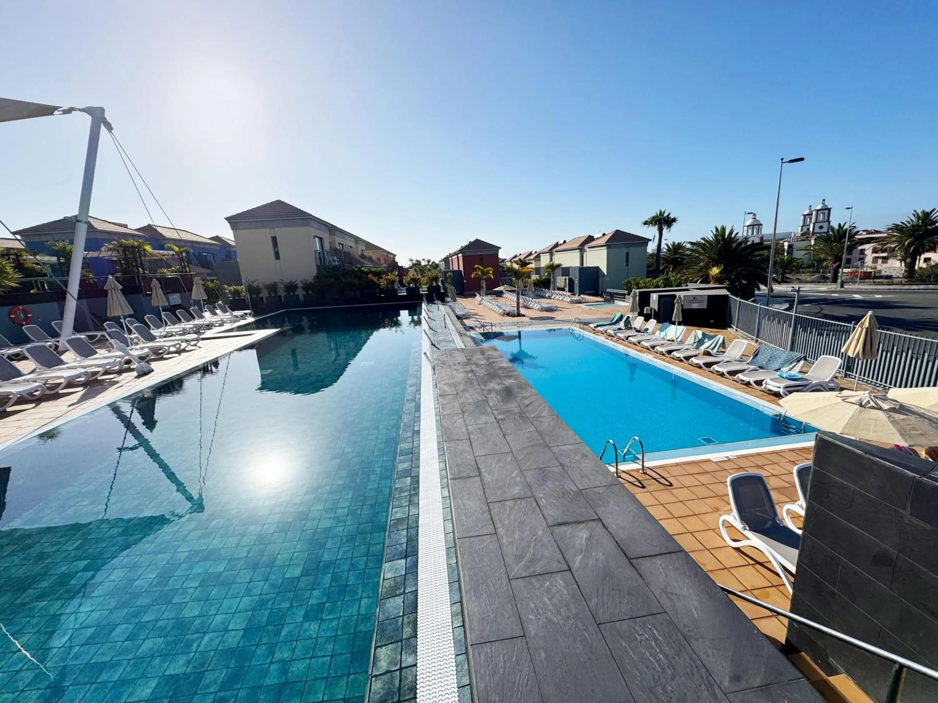 Swimming pool in Caybeach Meloneras