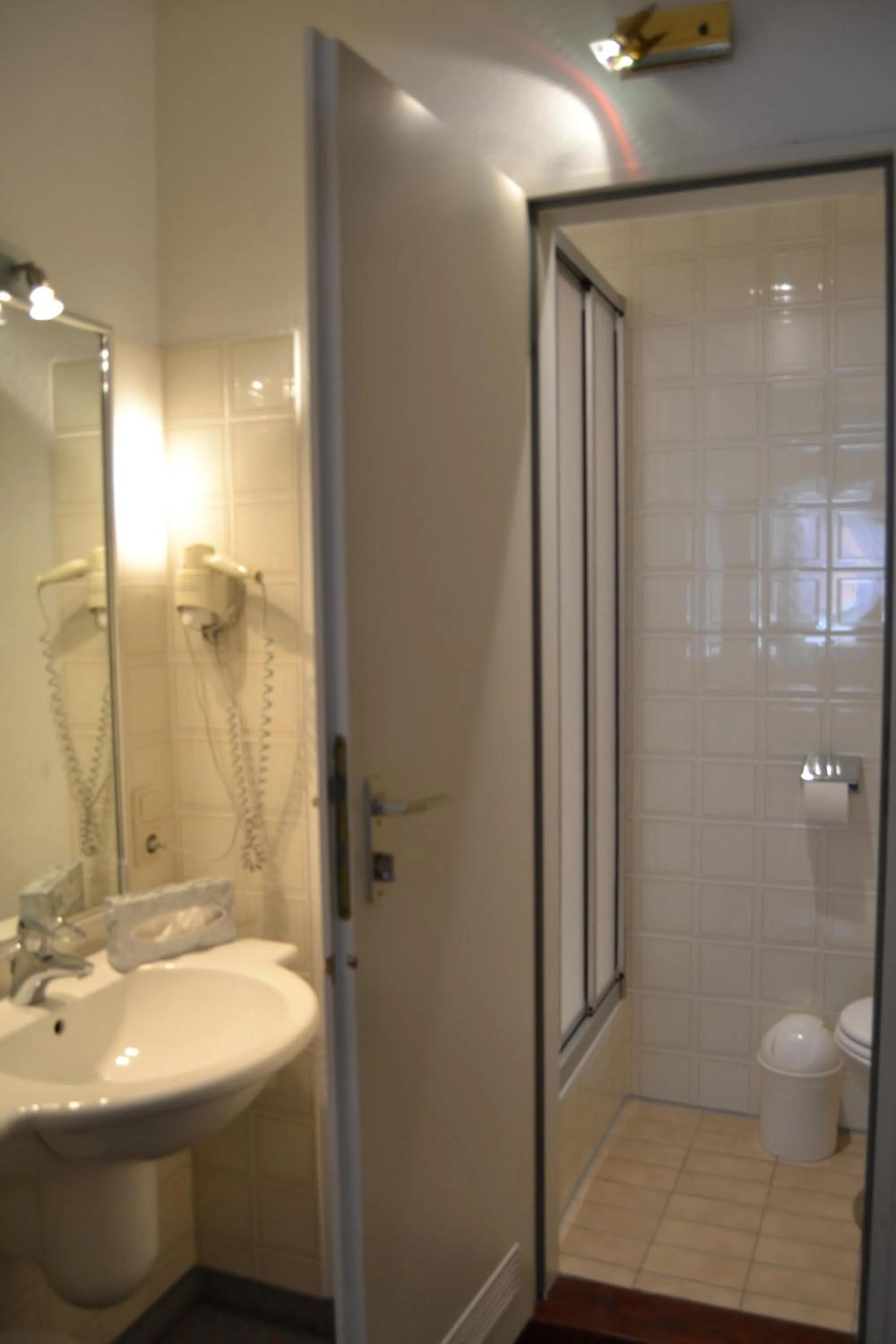 Shower in Posthotel Kolberbräu
