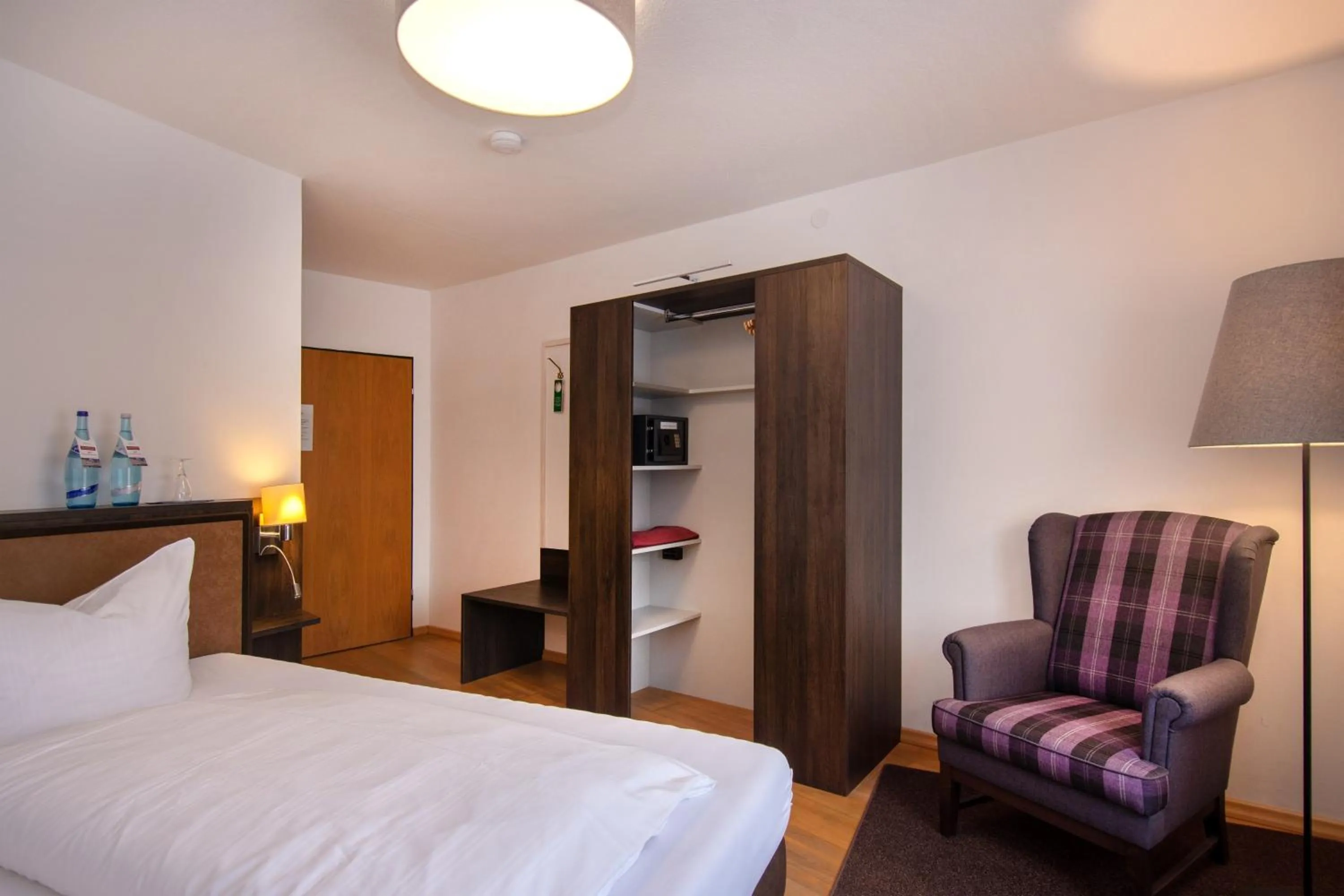 Bed in Posthotel Kolberbräu