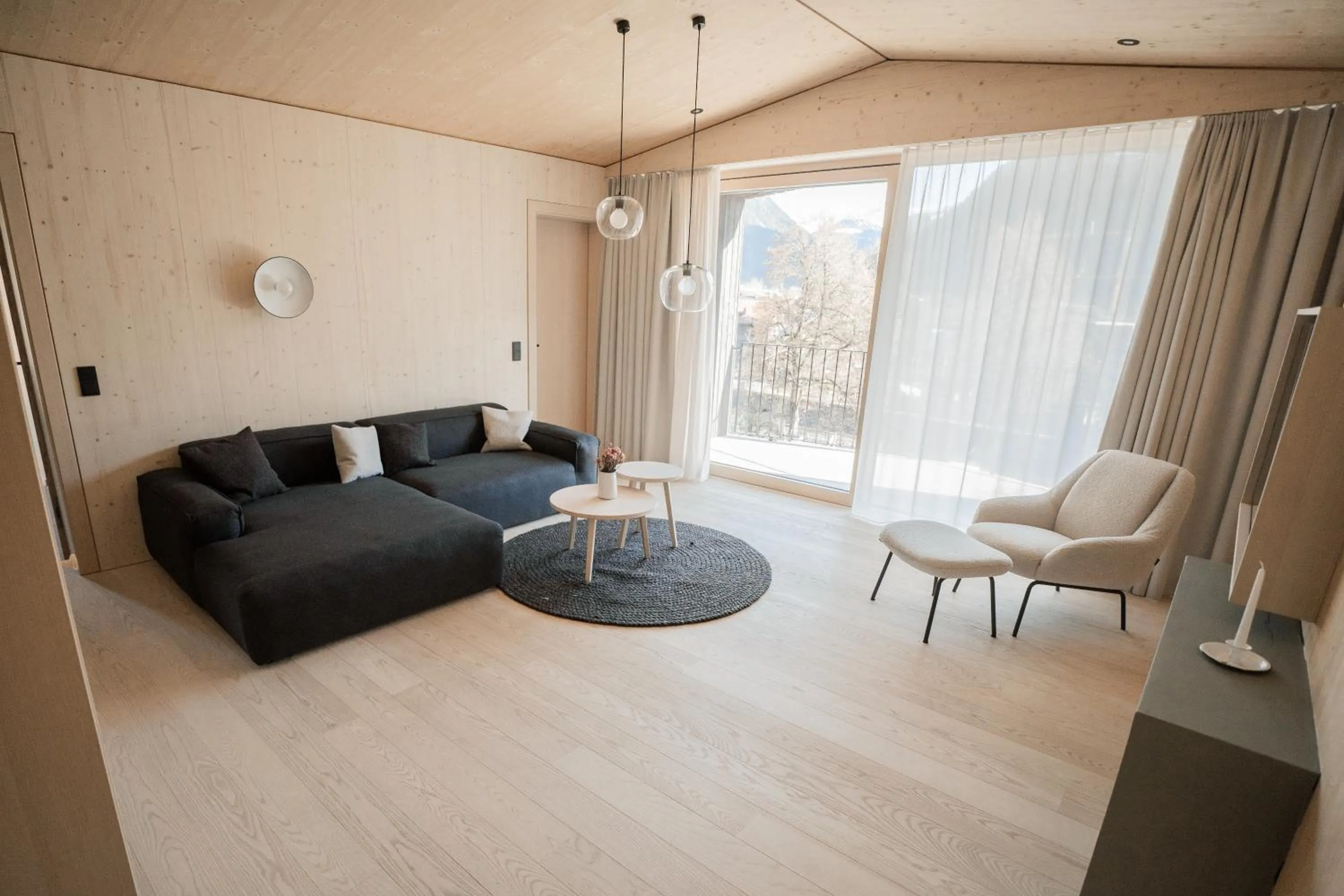 Balcony/Terrace, Bed in Amrai Suites