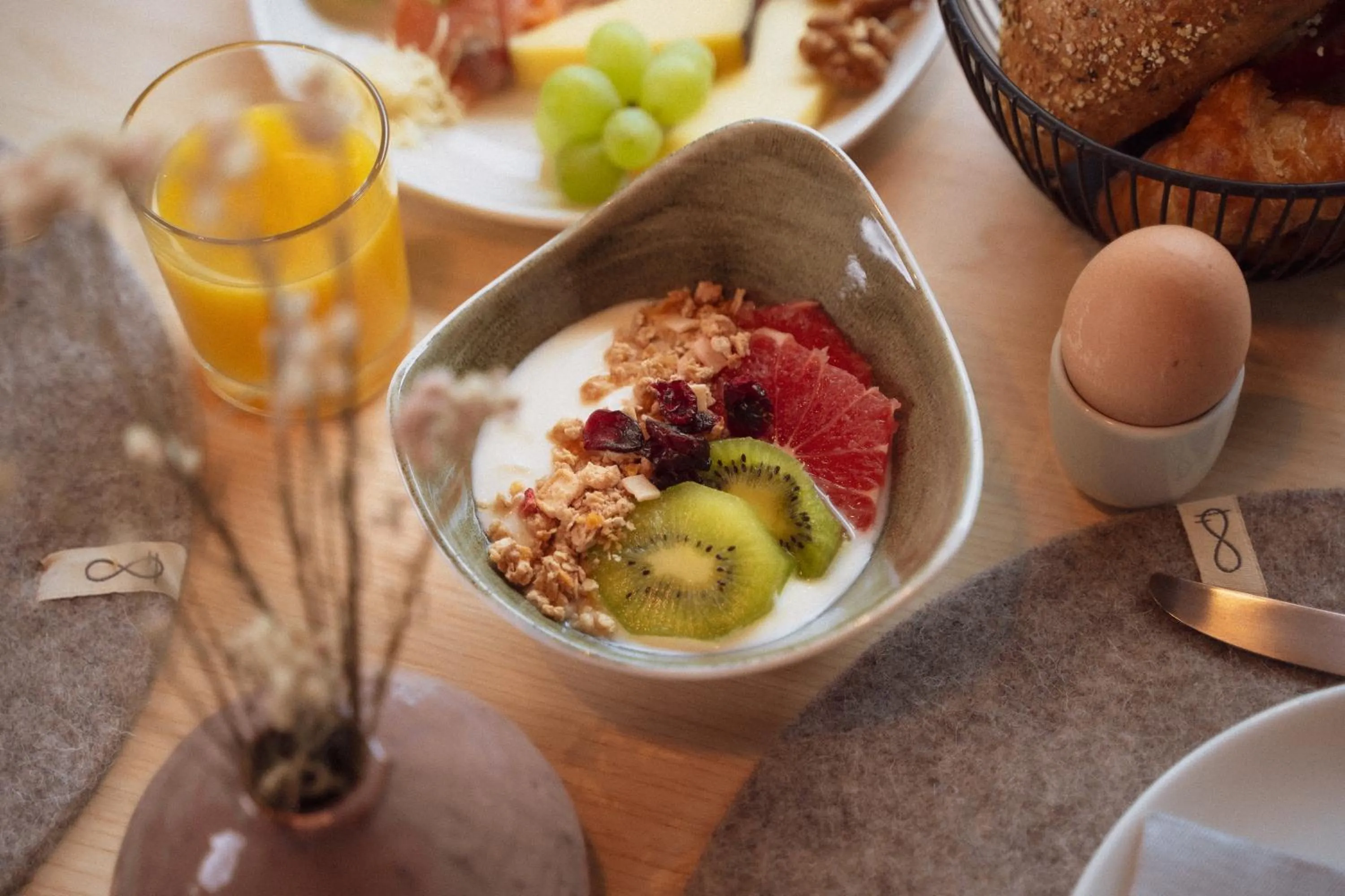 Breakfast in Amrai Suites