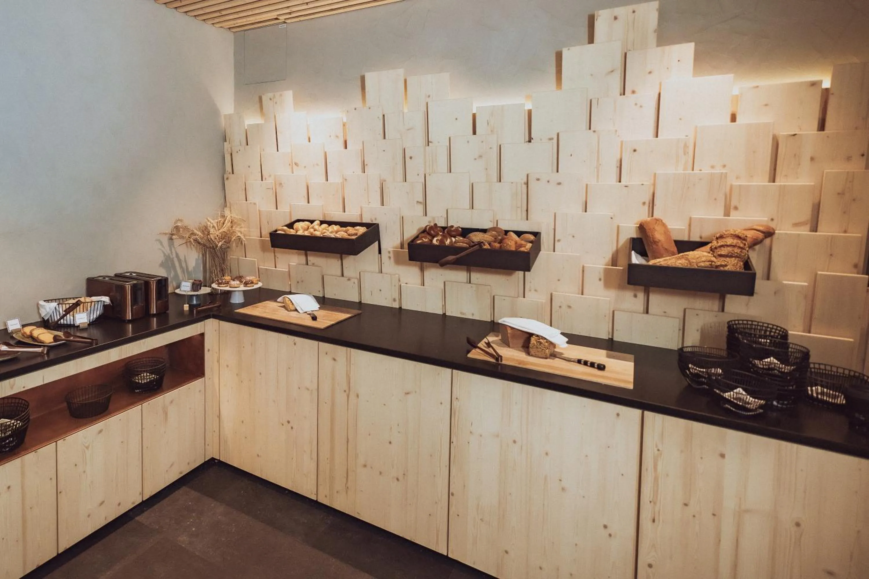 Breakfast in Amrai Suites