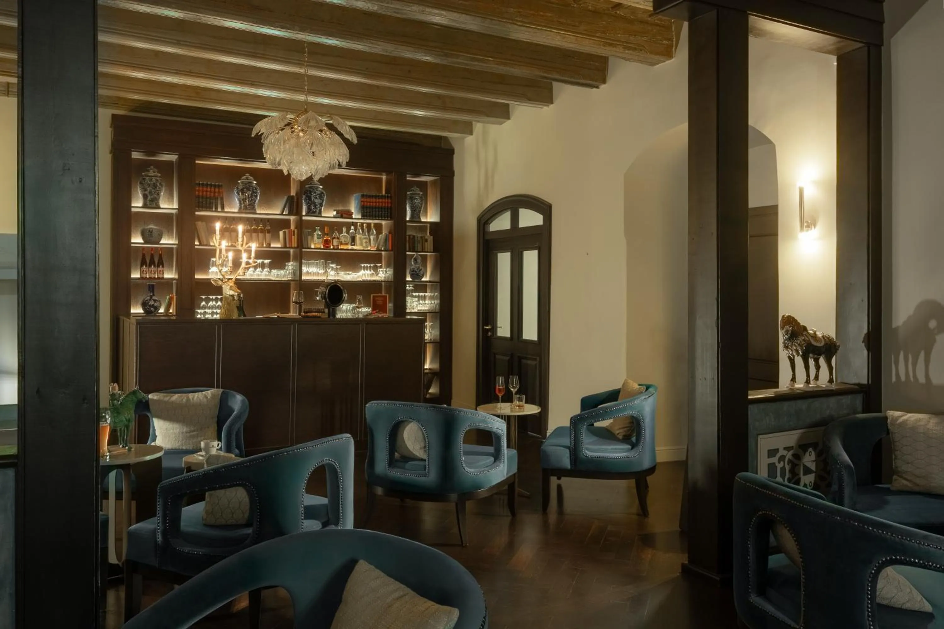 Restaurant/places to eat in Schloßhotel Althörnitz Neubau