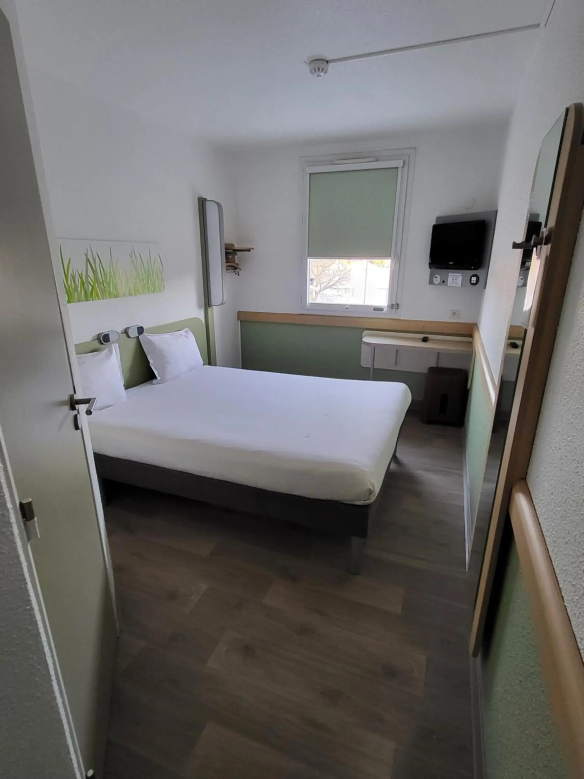 Double Room in Ibis Budget Marseille Valentine Double Room in Ibis Budget Marseille Valentine