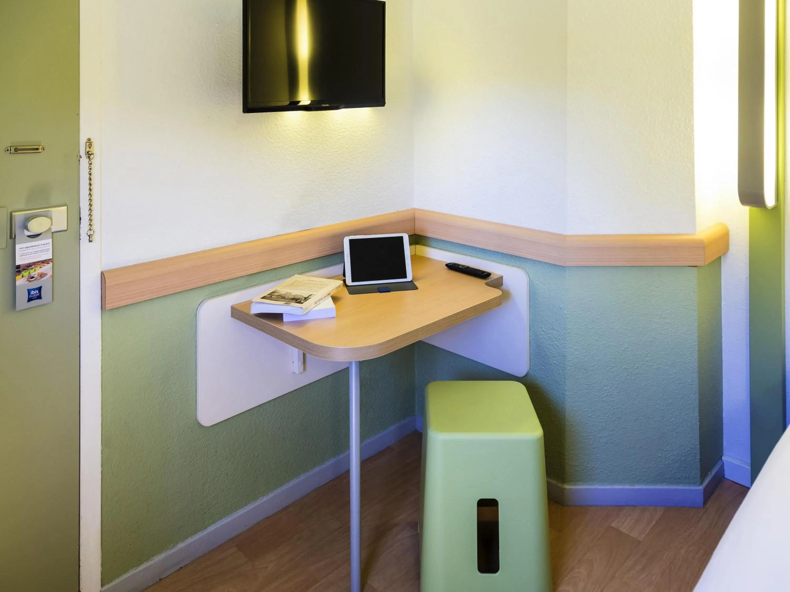 Bedroom in Ibis budget Béziers Est Mediterranée A9 / A75