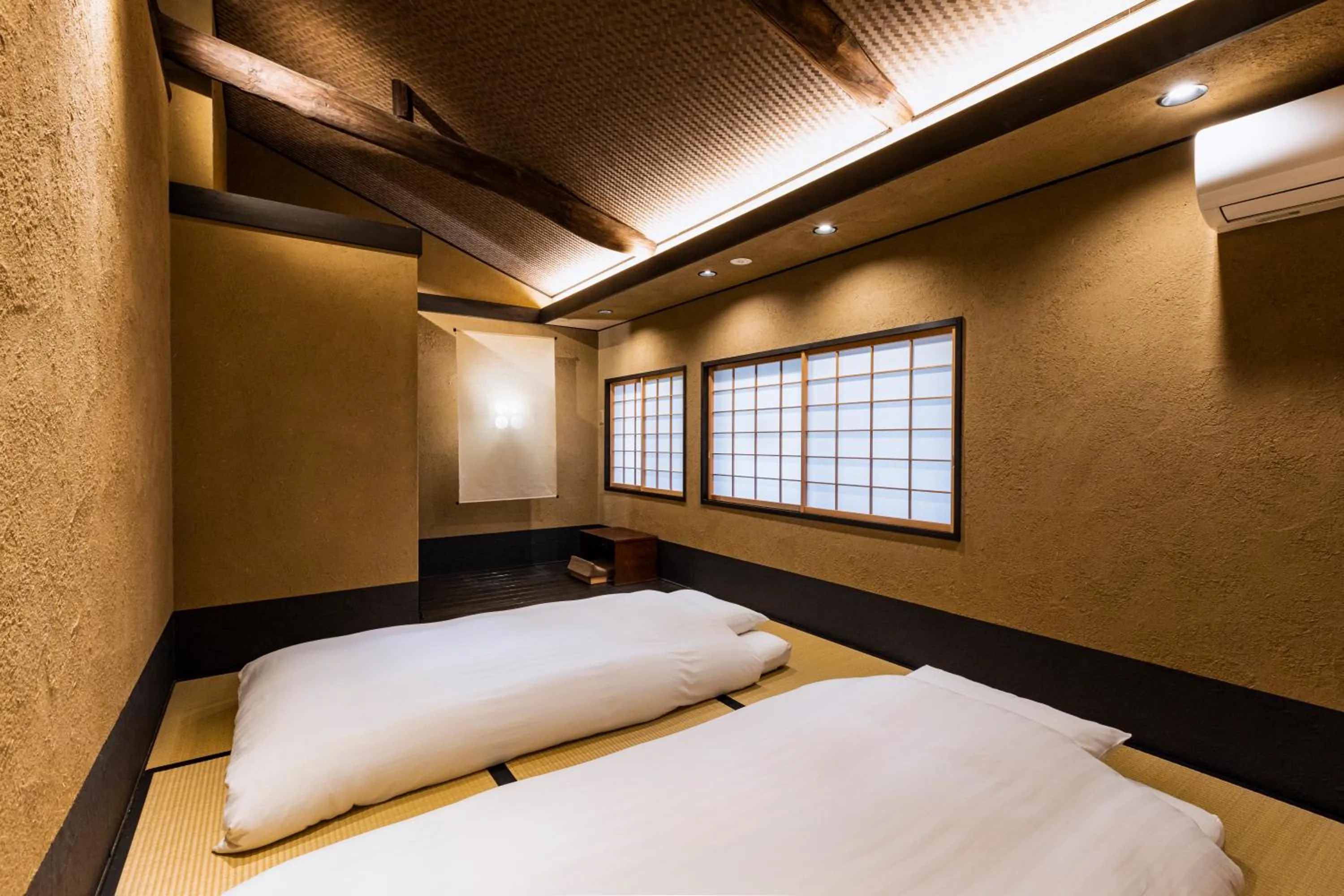 Photo of the whole room, Bed in Rinn Premium Hiun