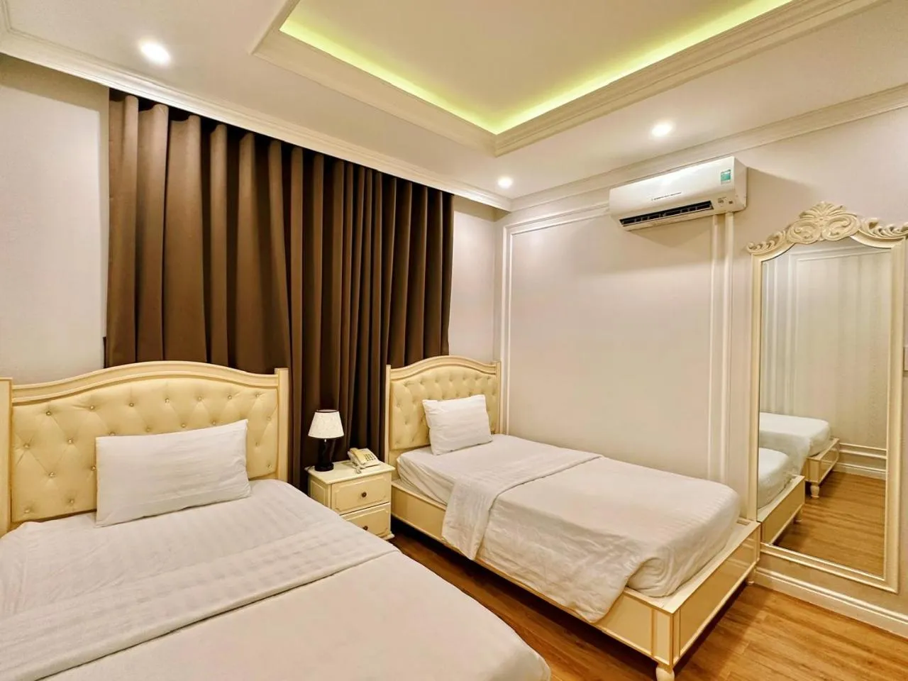 Photo of the whole room, Bed in Maya Hotel 2