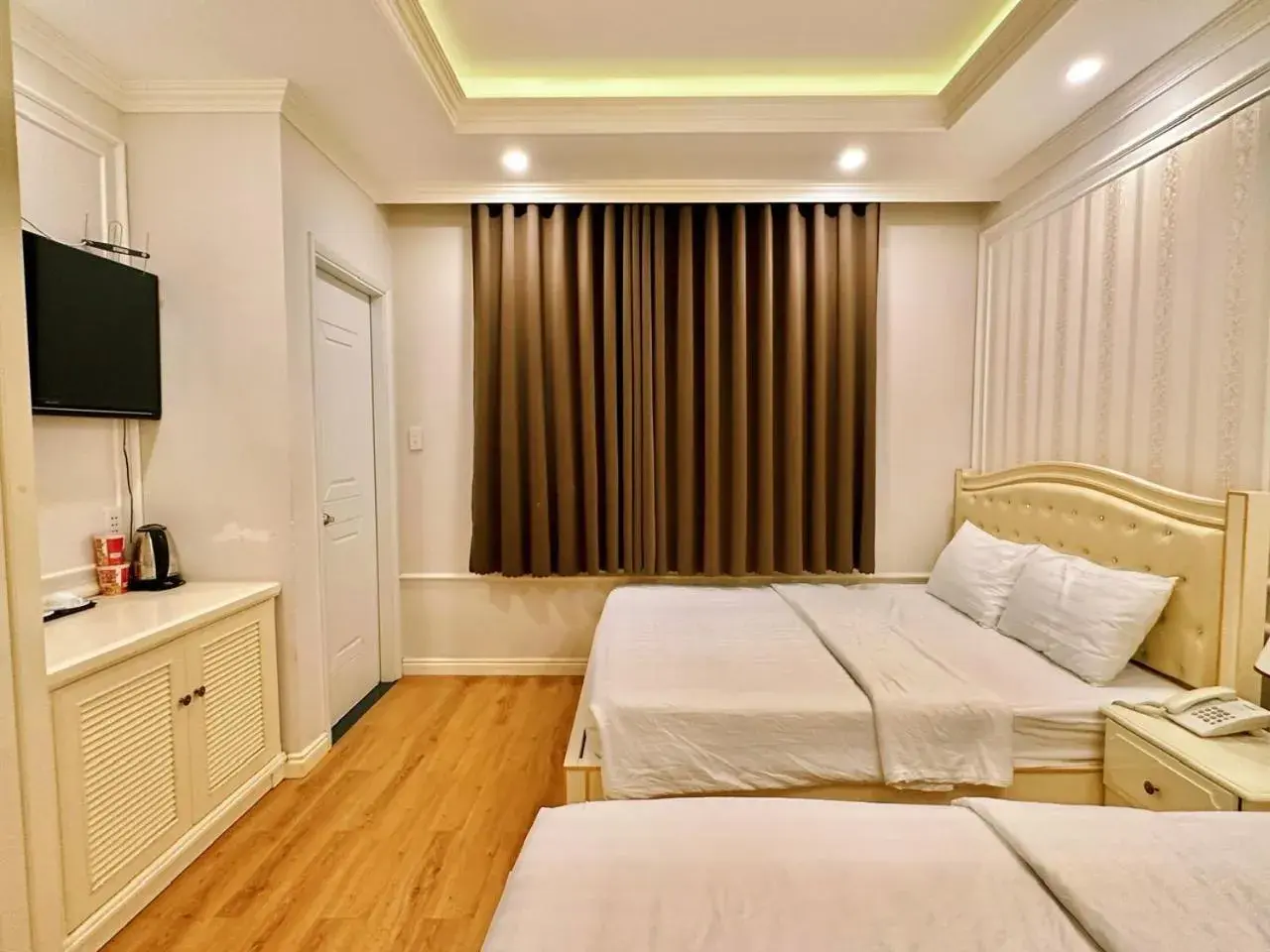 Standard Quadruple Room in Maya Hotel 2 Standard Quadruple Room in Maya Hotel 2