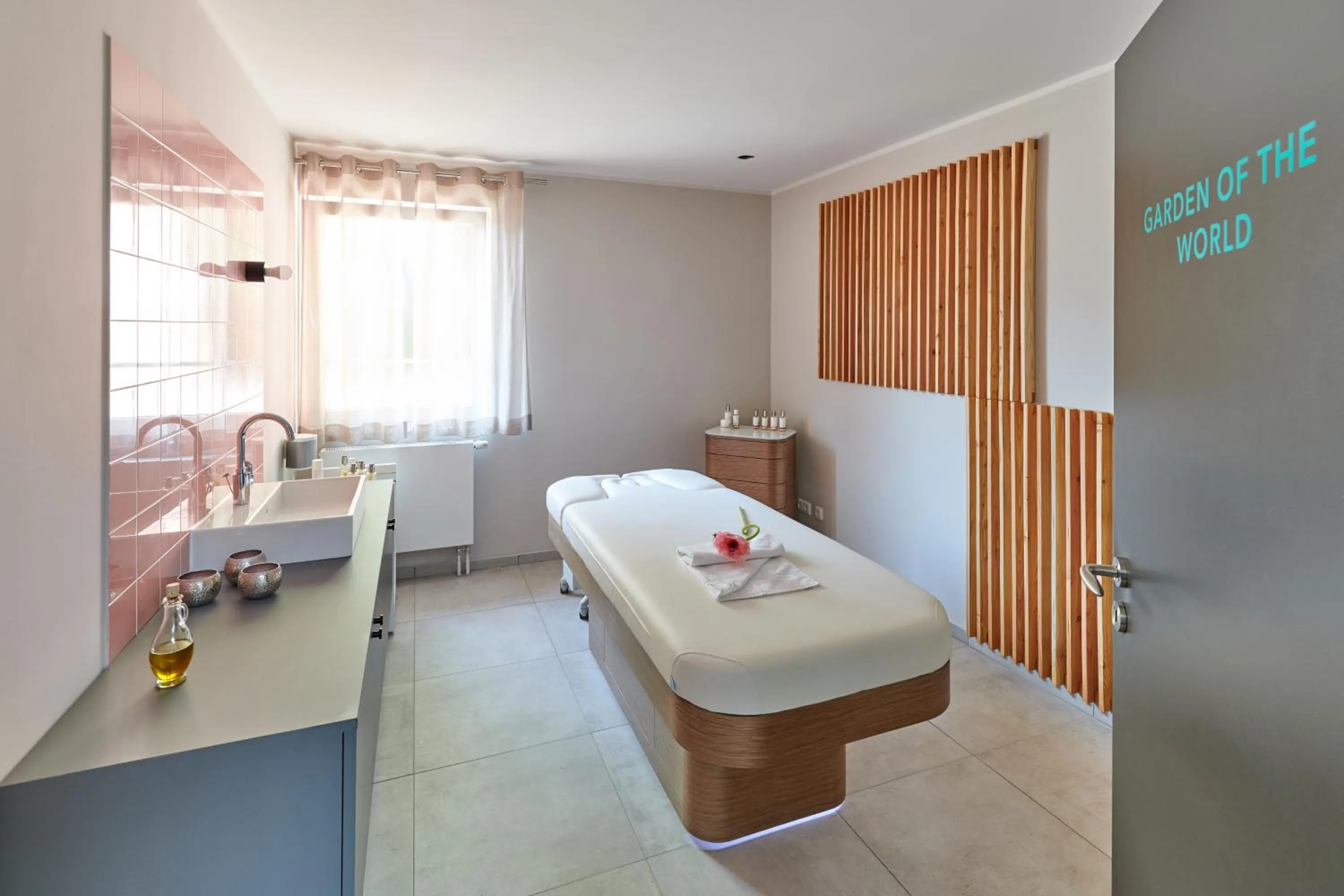 Spa and wellness centre/facilities, Bed in Designhotel Whitman