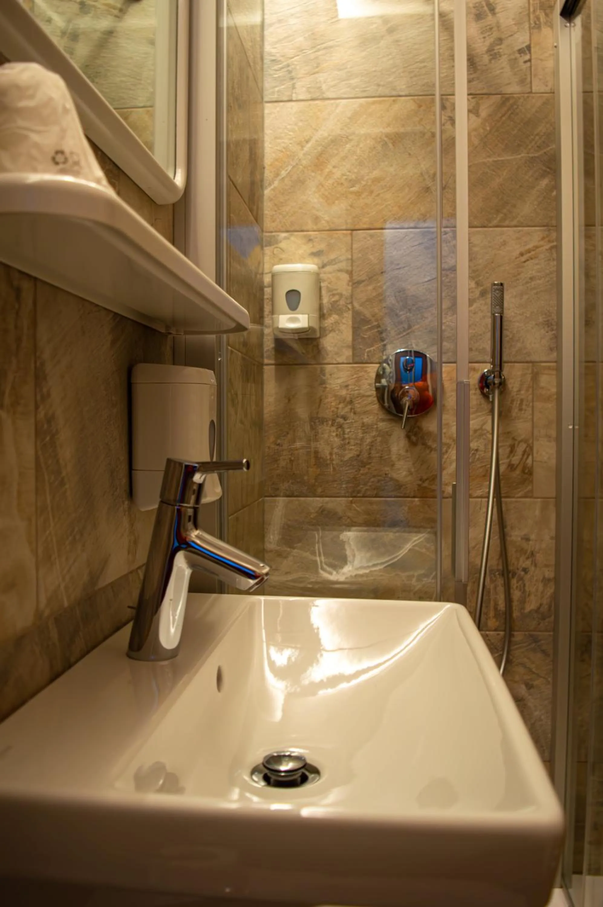 Bathroom in Hotel Serena - Tre Cime Views